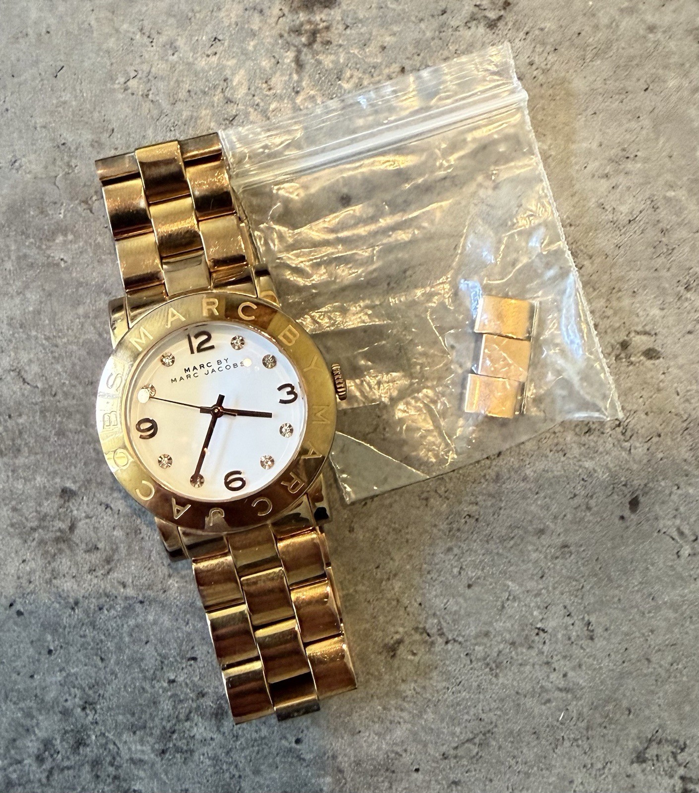 Marc Jacob’s Women’s Watch – Needs Battery