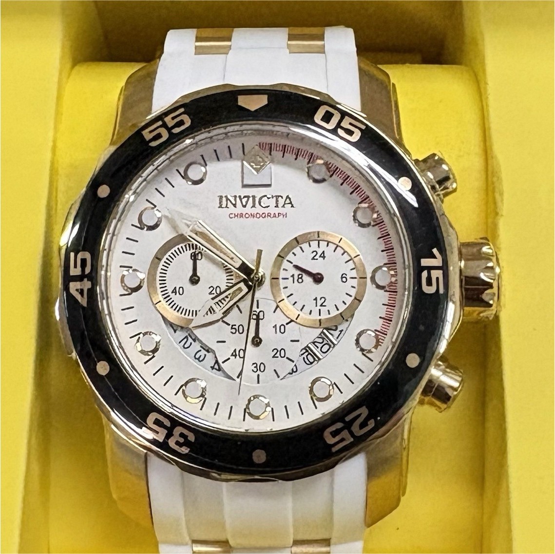 Invicta Mens Pro Diver SCUBA Chronograph 18Kt Gold Silver Dial White Strap Watch