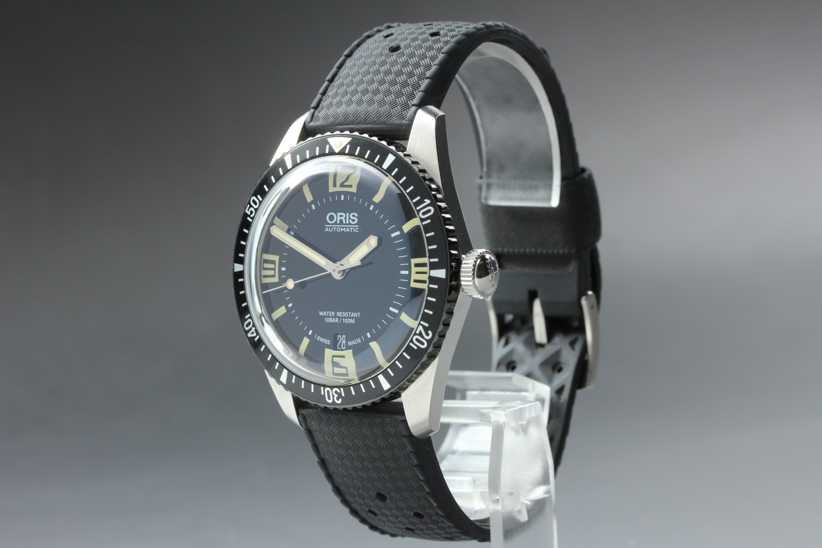 Oris Divers Sixty Five 7707 Date Black 40mm Automatic Made in Swiss Men’s Watch