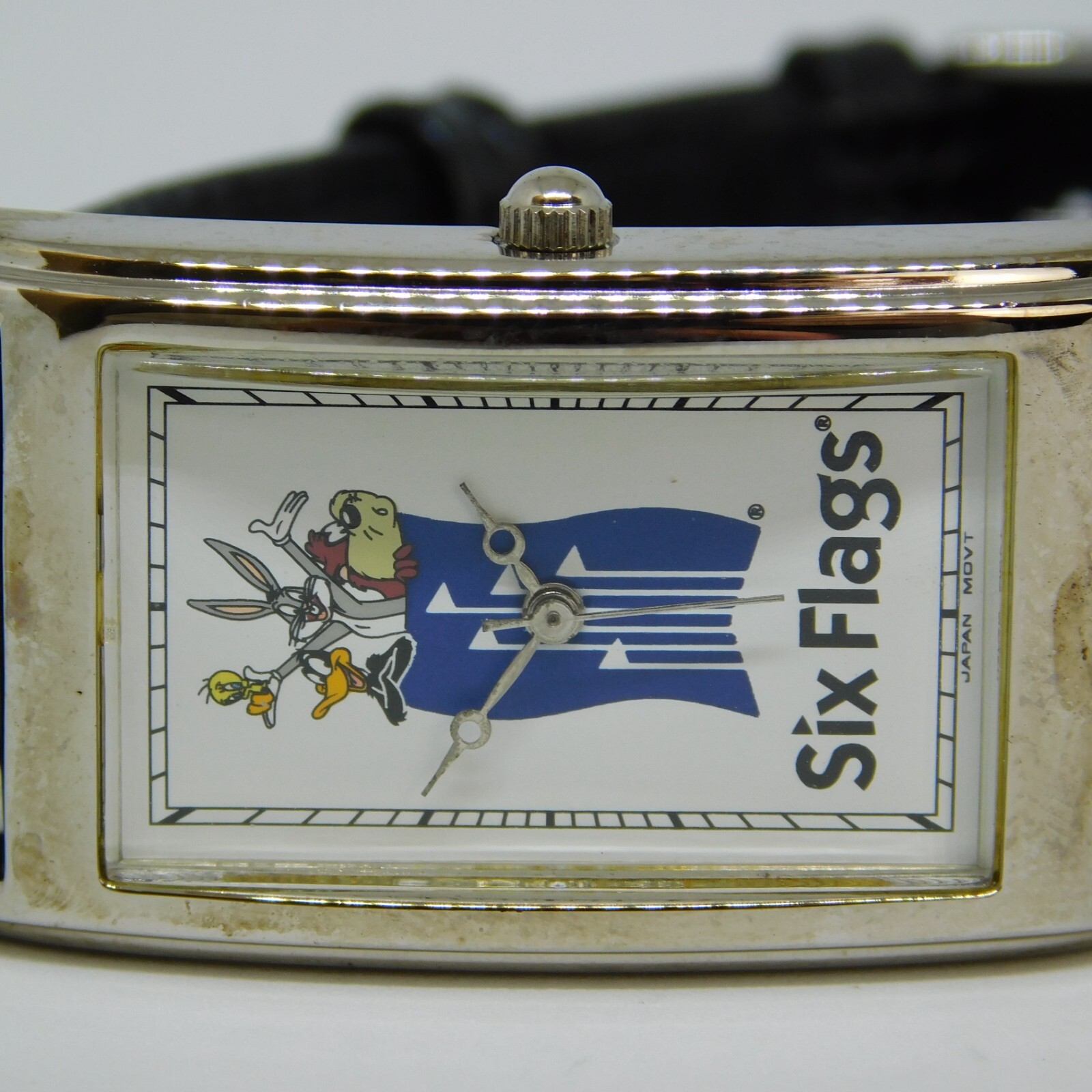 Six Flags Warner Bros. Genuine Leather Quartz Analog Women’s Watch New Battery