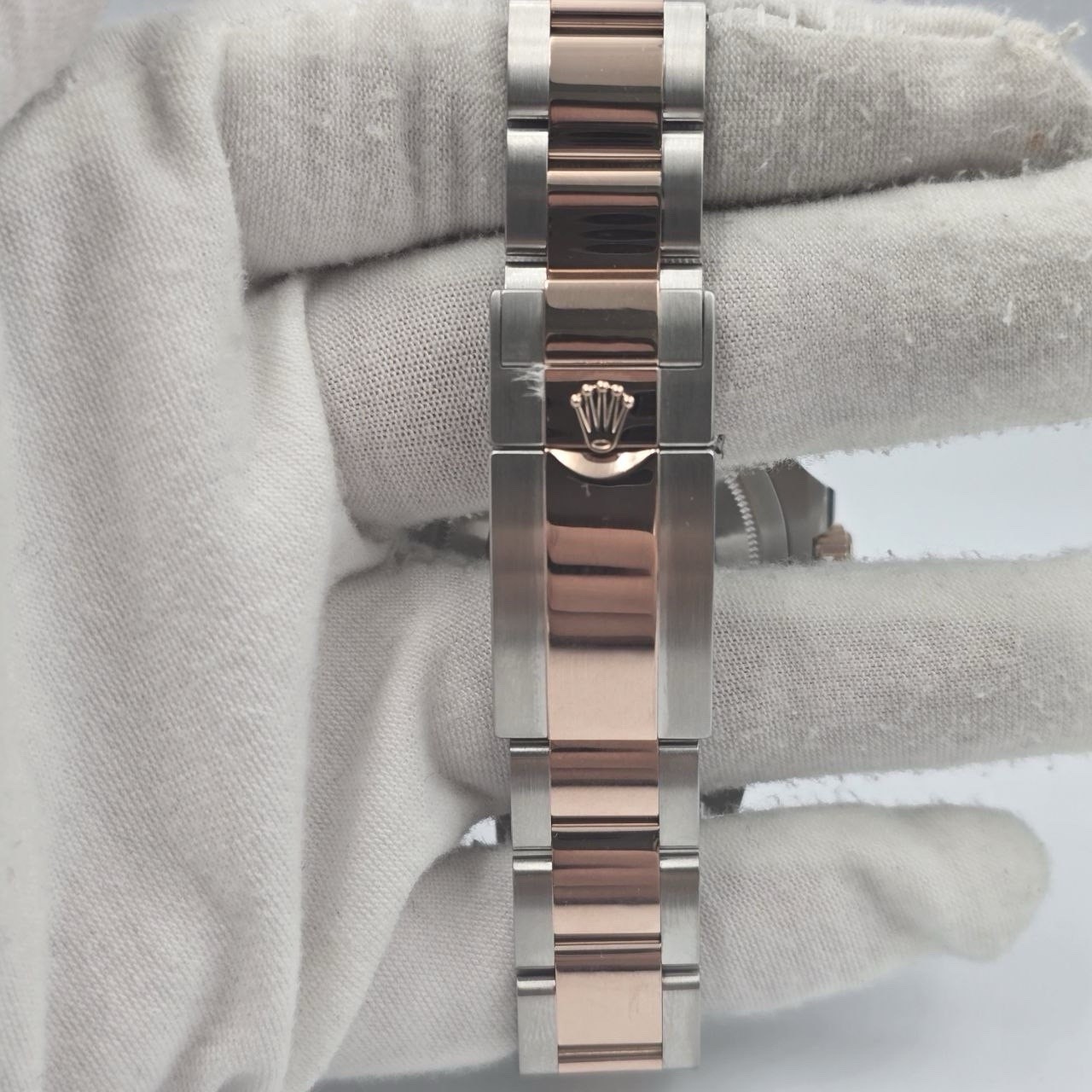 PAPERS 2019 Rolex GMT-Master II Rootbeer 40mm 126711CHNR Two-Tone Rose Gold BOX