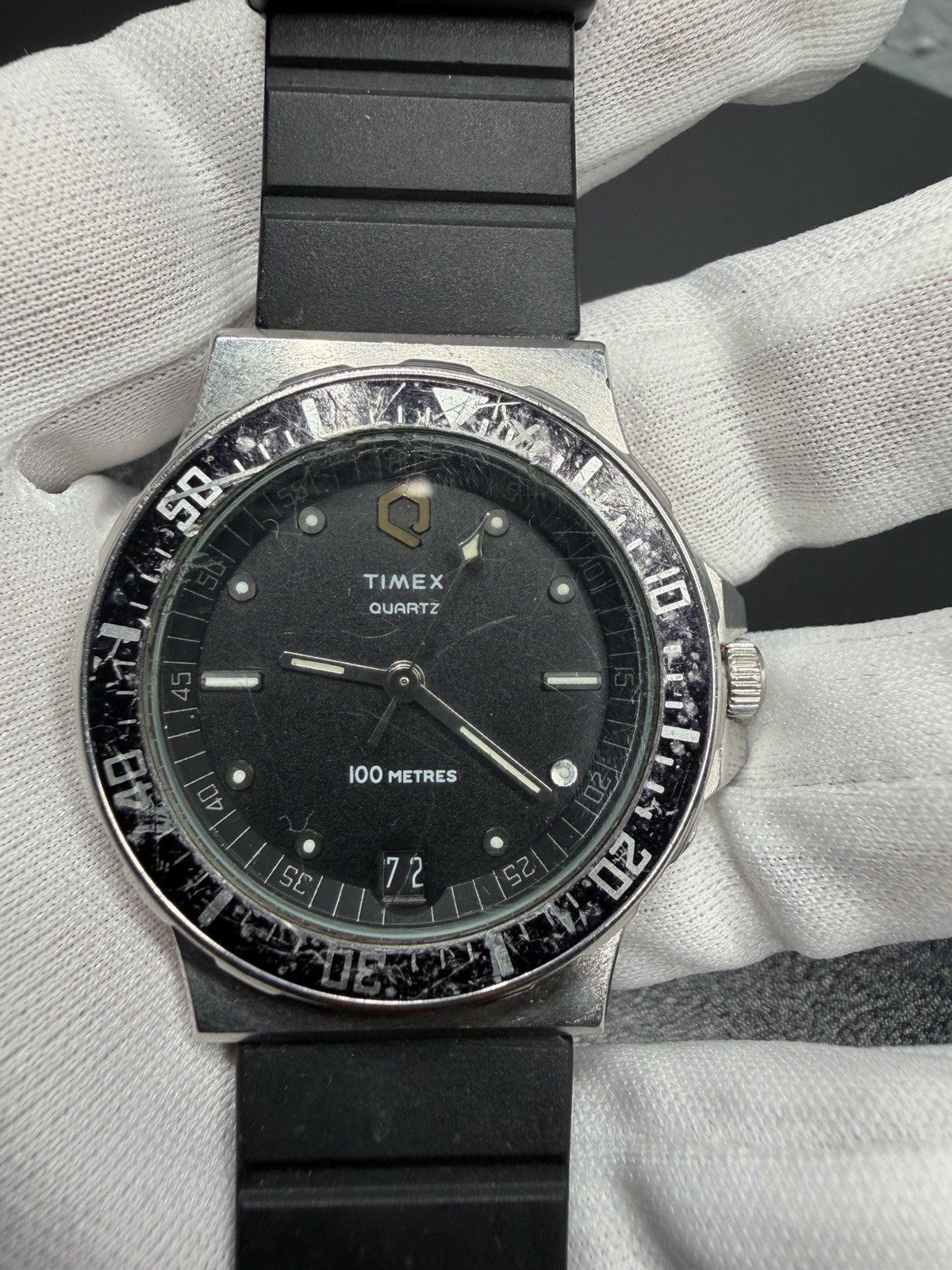 Timex Cell Diver Quartz 100m 36-39.9mm Black Dial Rubber Strap Date