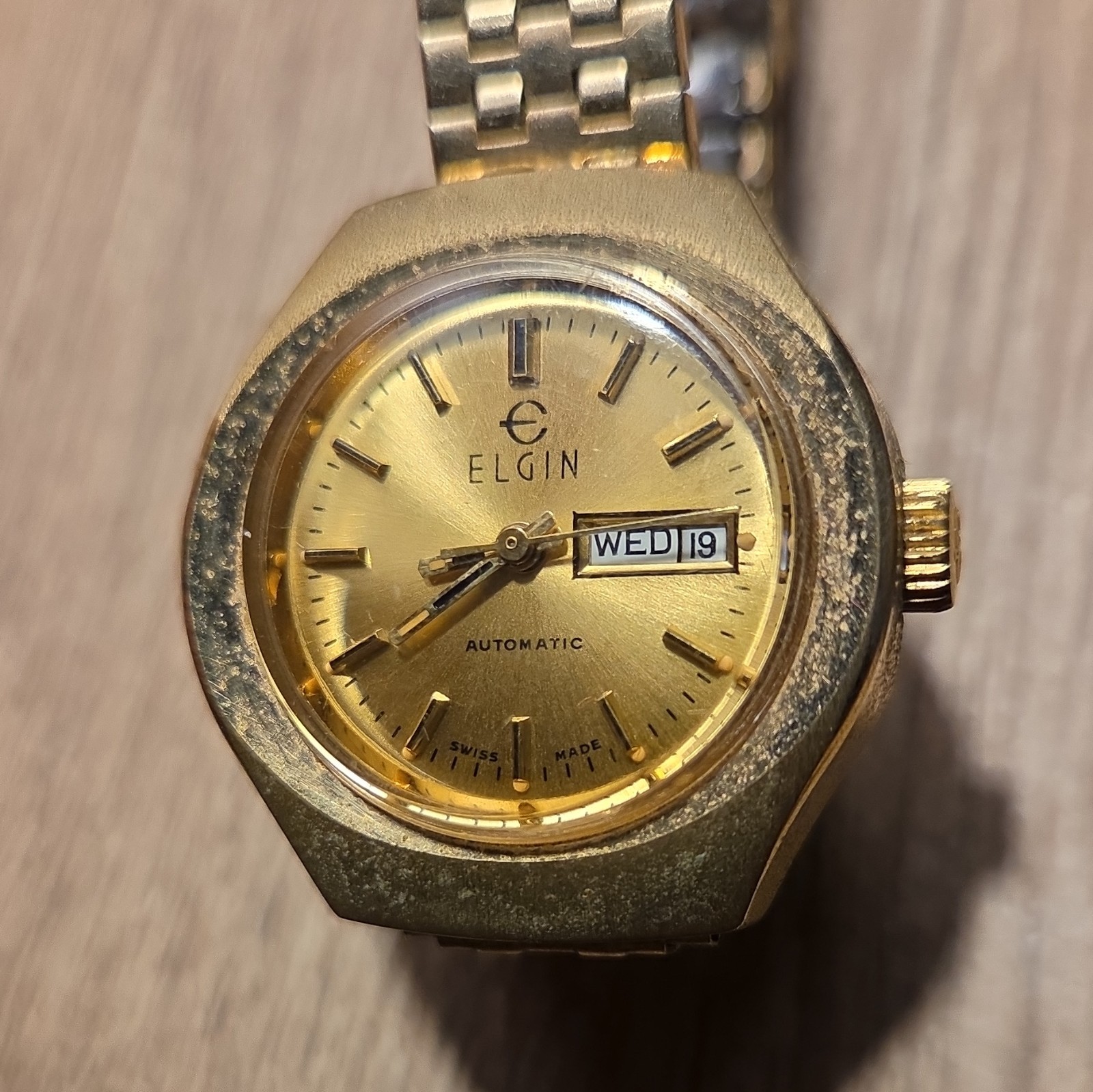 Elgin Incabloc Automatic Day/Date Gold Dial Gold Bracelet Watch 28-31.9mm