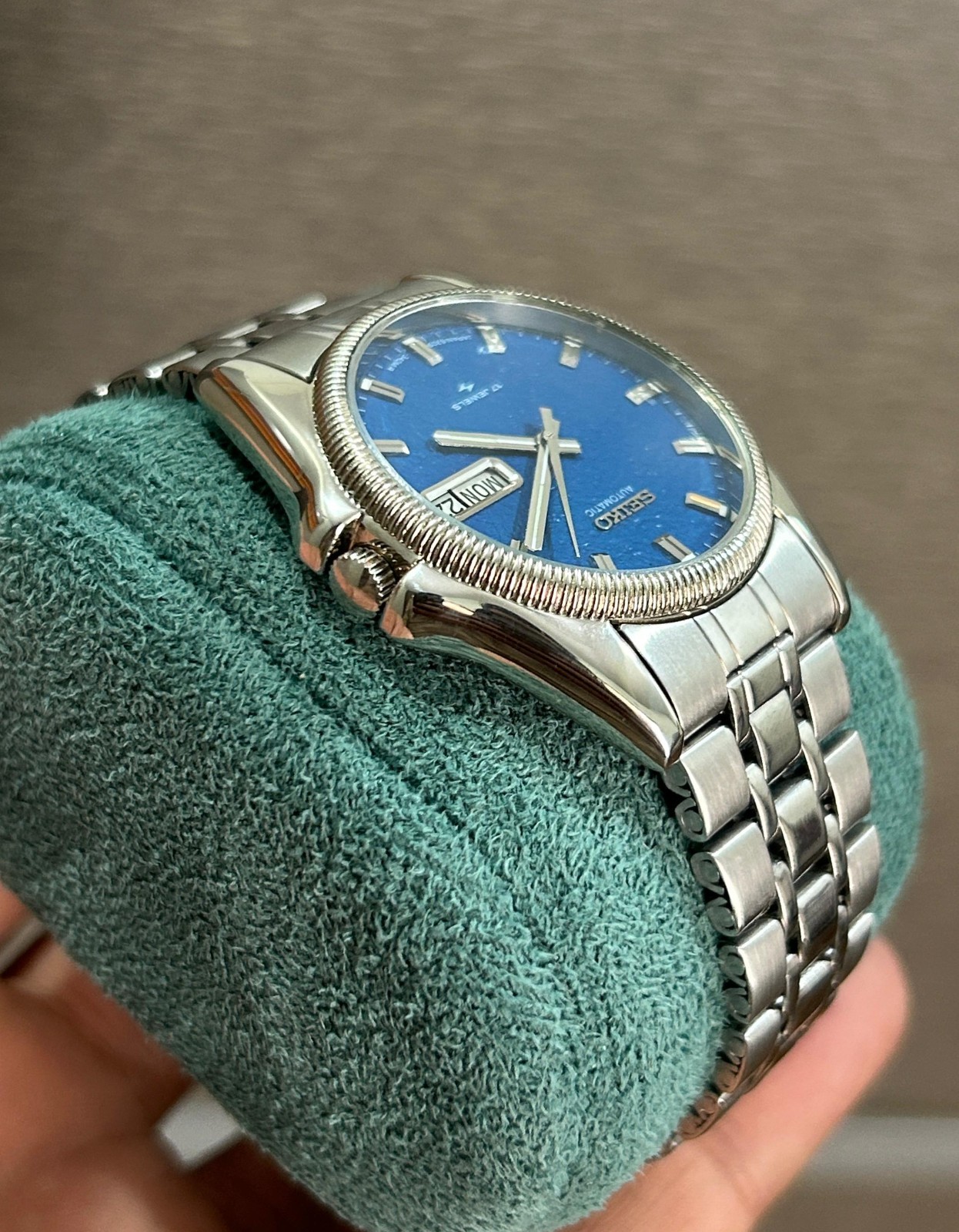 Seiko 5 Automatic Blue 💙 Red Dial Mens Watch Japan Made 6309