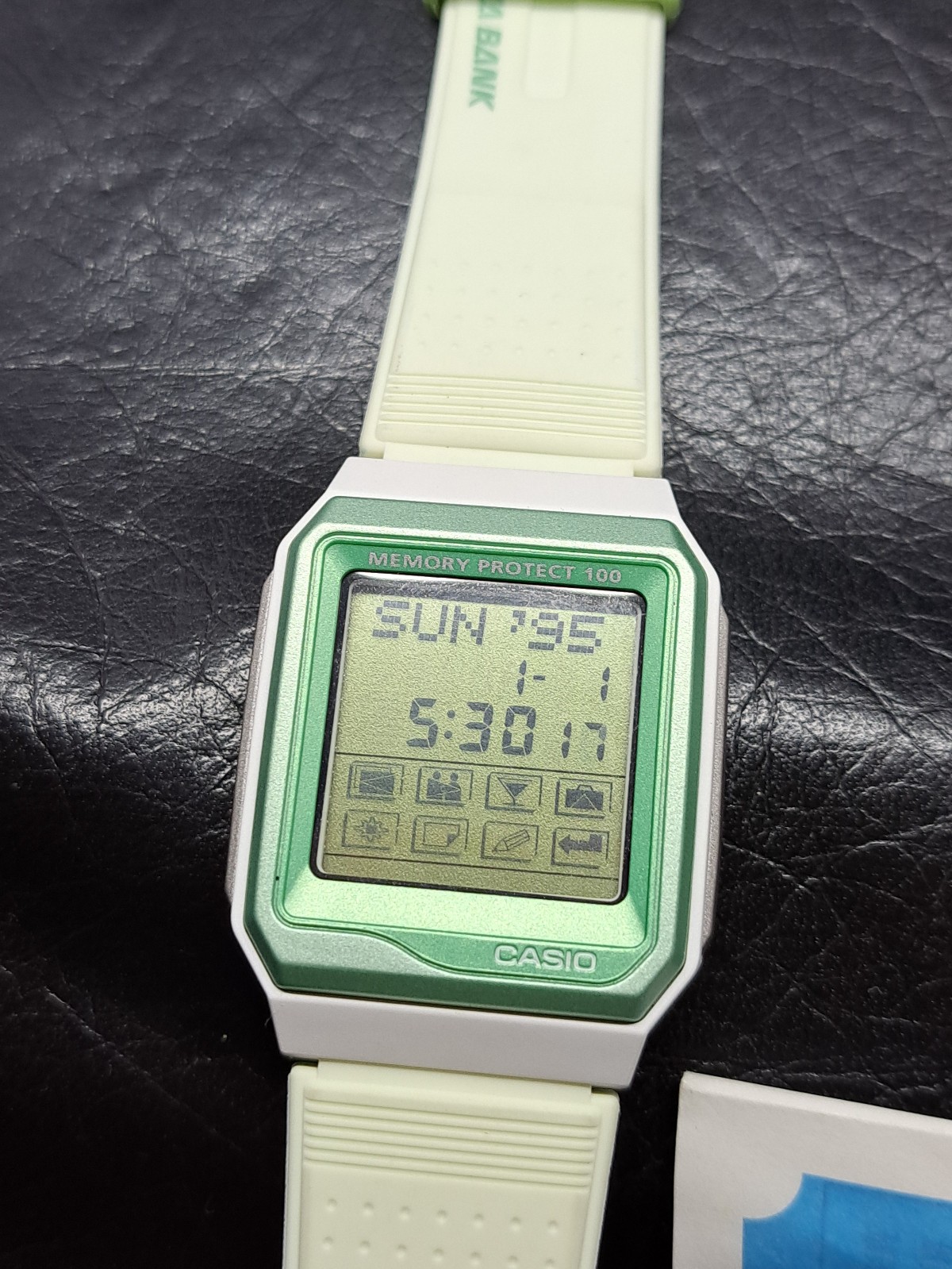 Rare CASIO TOUCHSCREEN VDB-101 1493 INVISIBLE MACHINE VINTAGE DIGITAL WATCH 1995