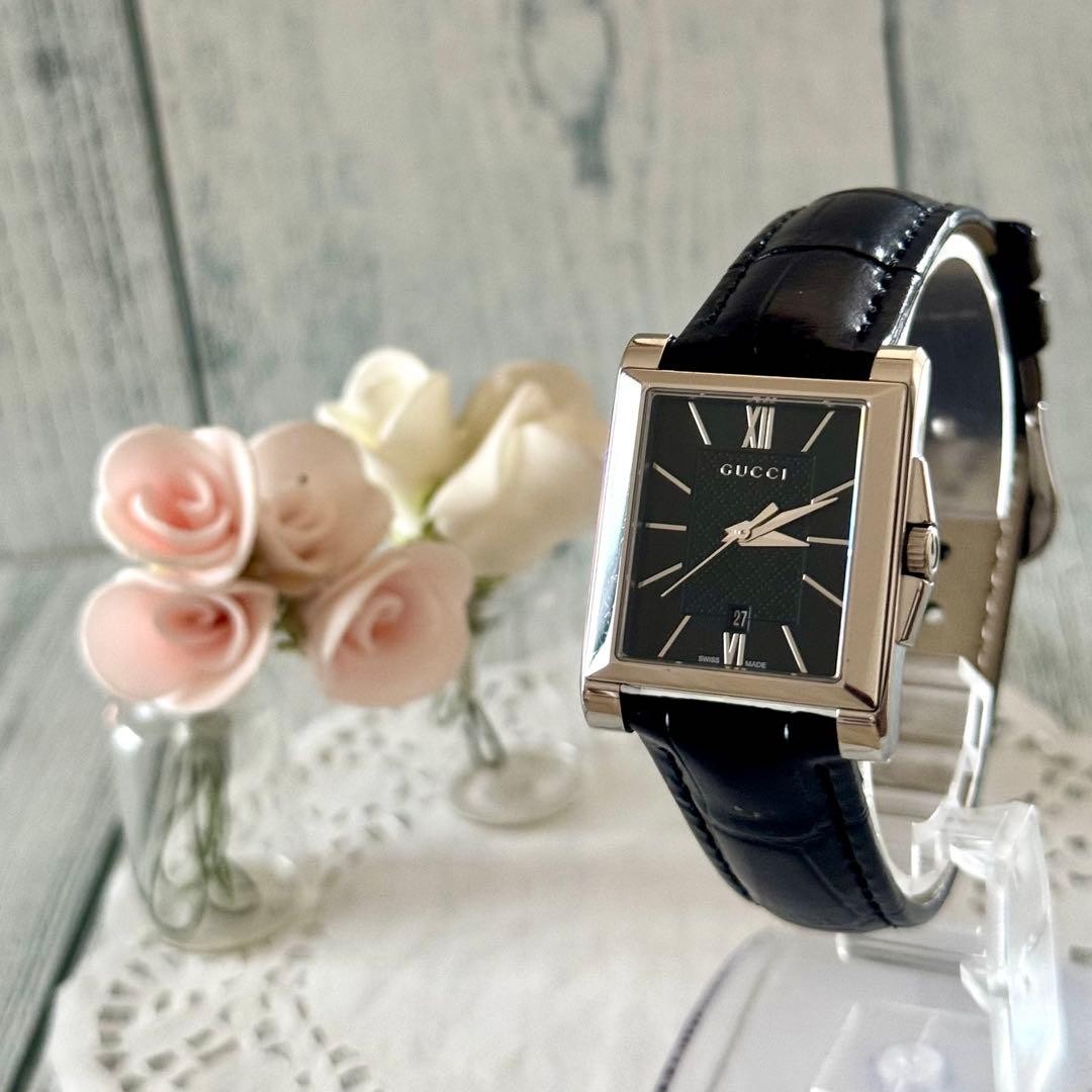 Gucci 138.5 Square Black Quartz Watch Women Japan Rare 074421