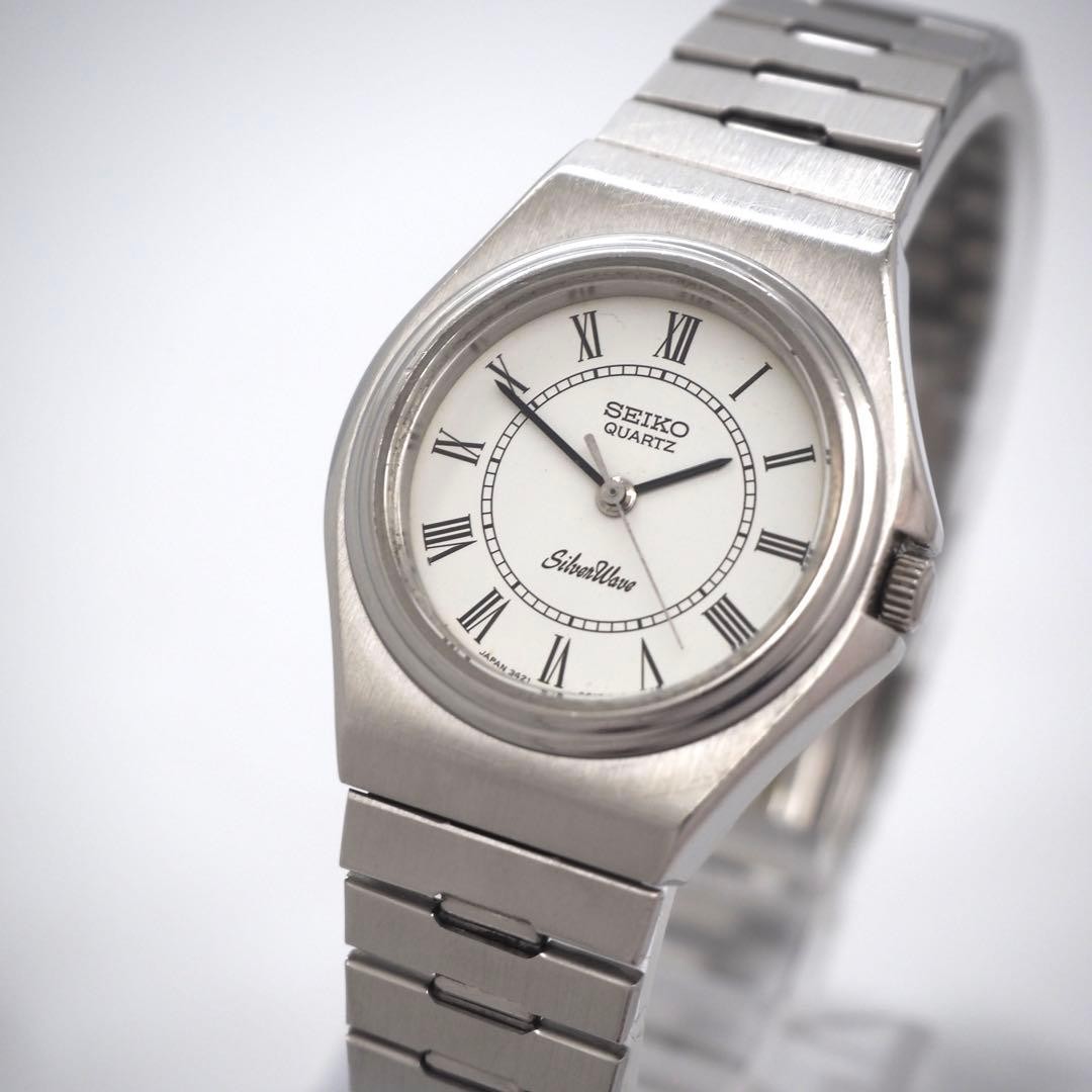 SEIKO SilverWave Quartz Watch White Dial Silver 28mm 17cm/6.69in New Battery