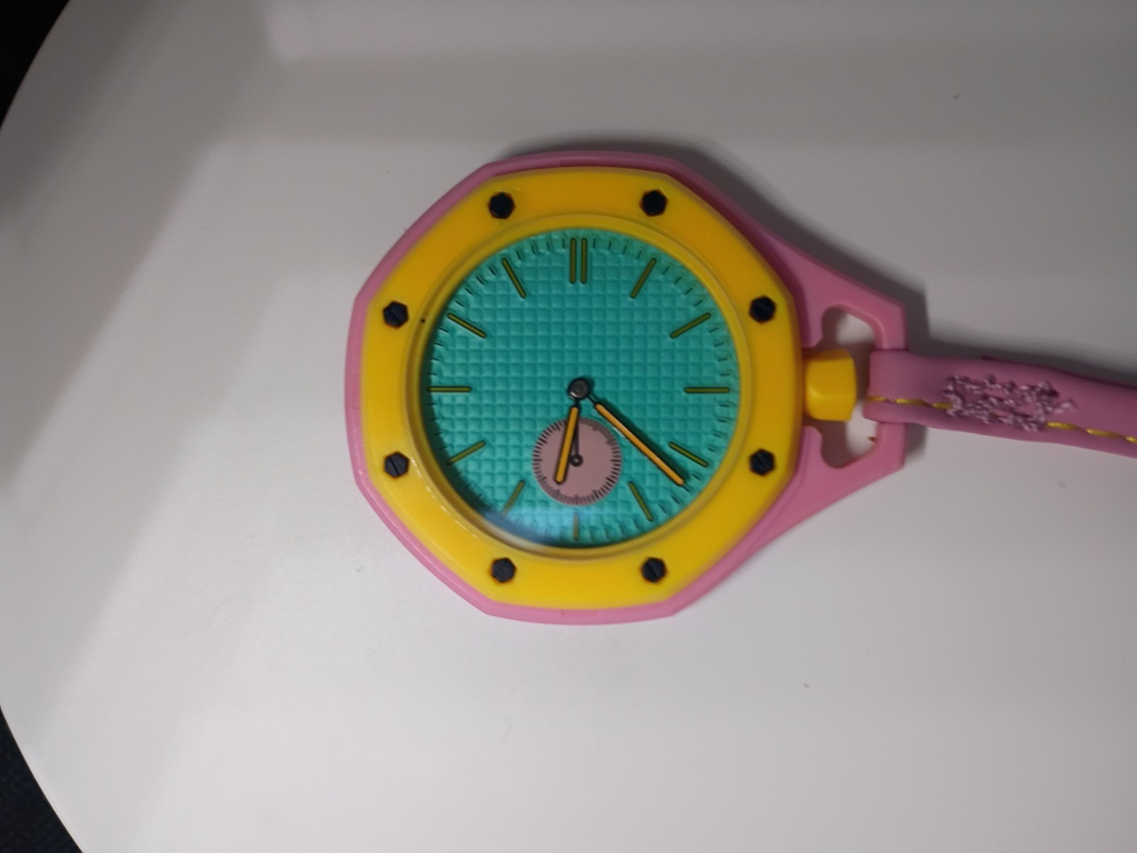 Men,Women Or Kids Pocket watch Blue Dial Pink Leather Strap Yellow Be SpongeBob
