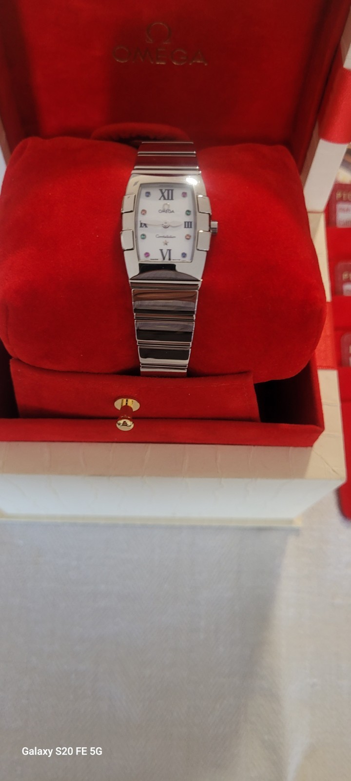 OMEGA Constellation Quartz Stainless Steel White Dial Roman Diamond Box Papers