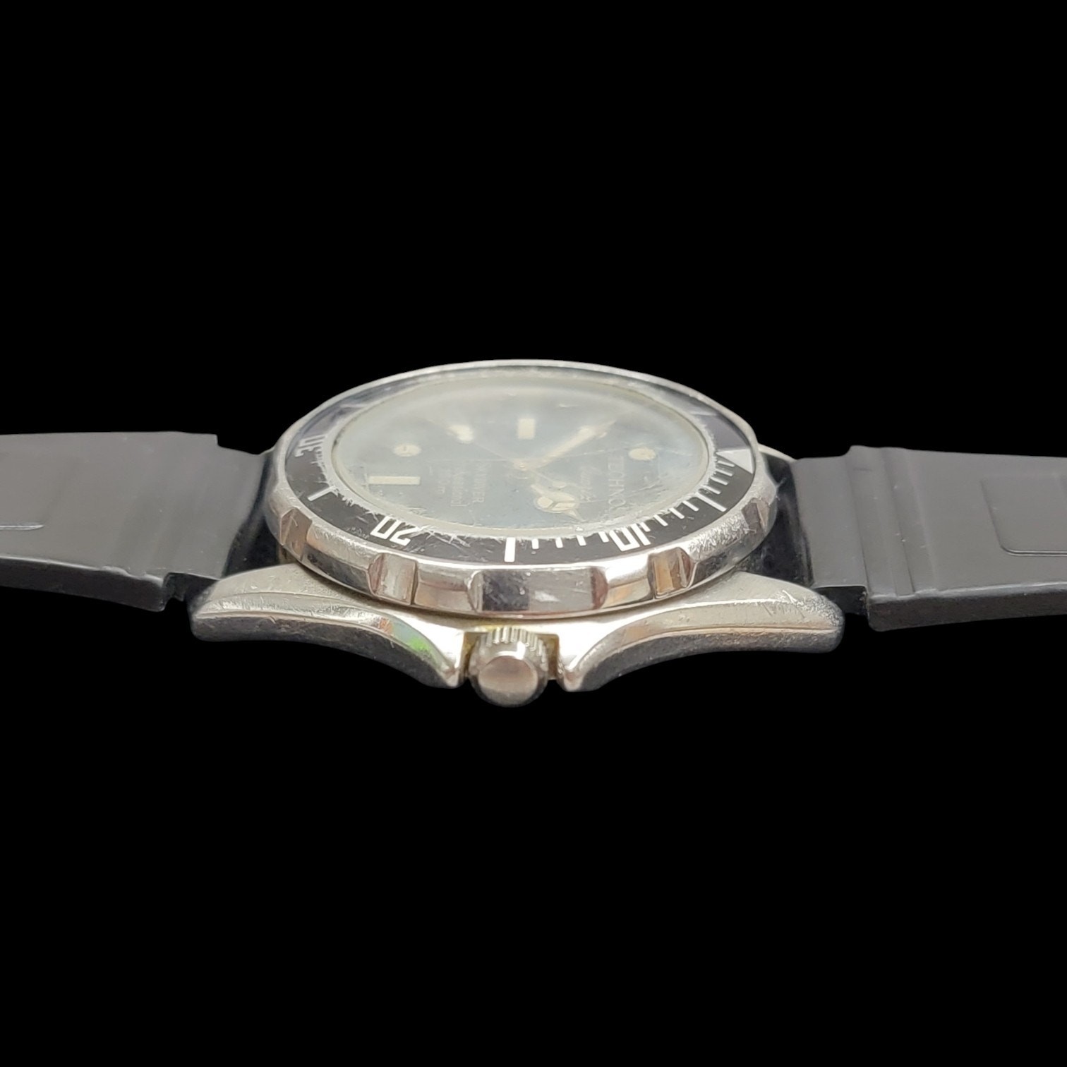 Technos Skydiver Professional 150m Quartz Watch Black Dial Vintage Womens Dive