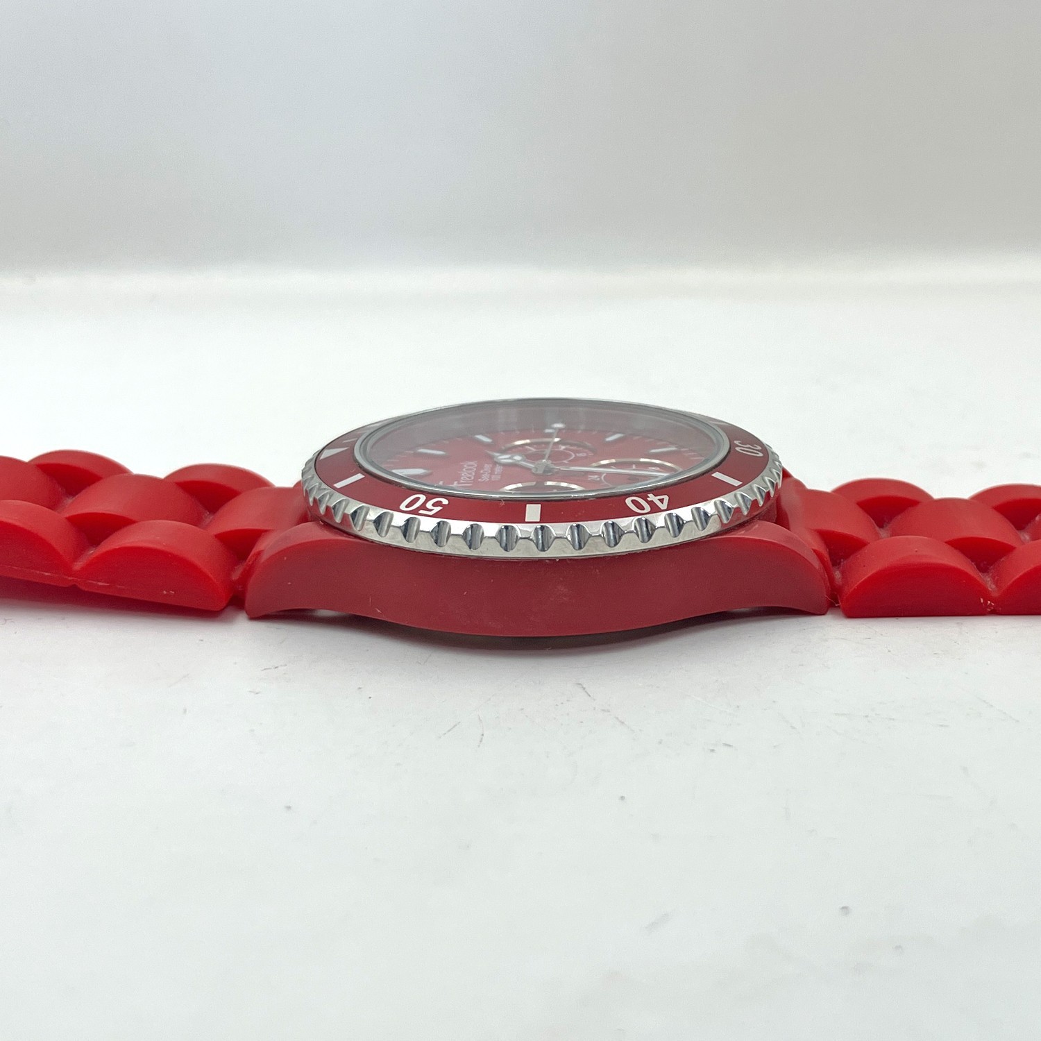 Freelook Sea Diver Dive Style Watch Fixed Bezel Red Resin Case WR 100m 40mm Mens