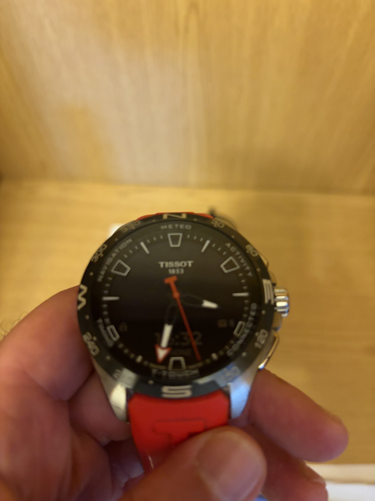 Tissot T-touch solar, Titanium