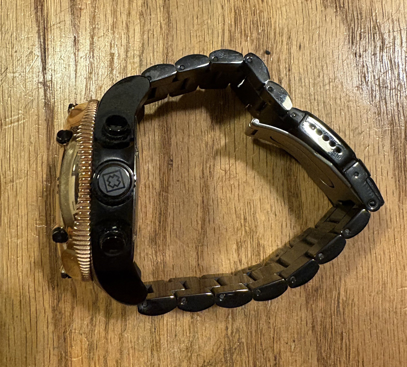 *MENS DIVING WATCH* Invicta Pro Diver Model 31613 With Pelican Style Hard Case