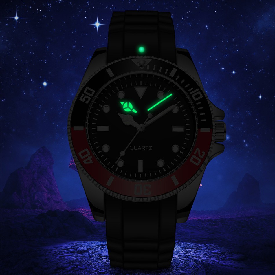 Men’s Waterproof 30 Meter Silicone Strap Luminous Dial Diver Watch