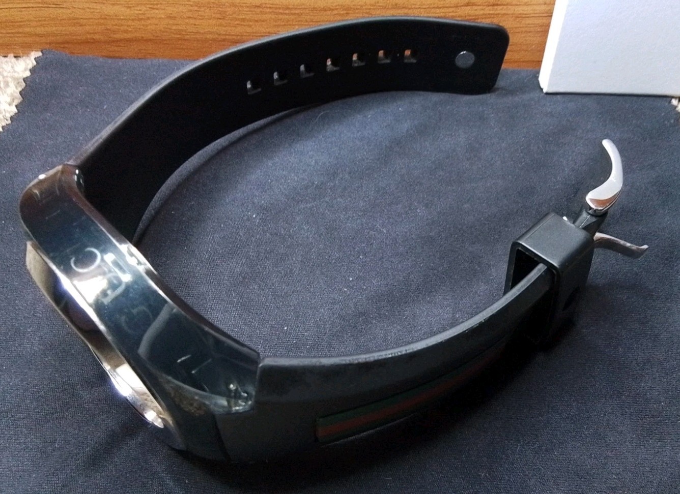 Gucci Sync Watch Quartz 46mm Stainless Steel Case Black Rubber Strap *WORKS*