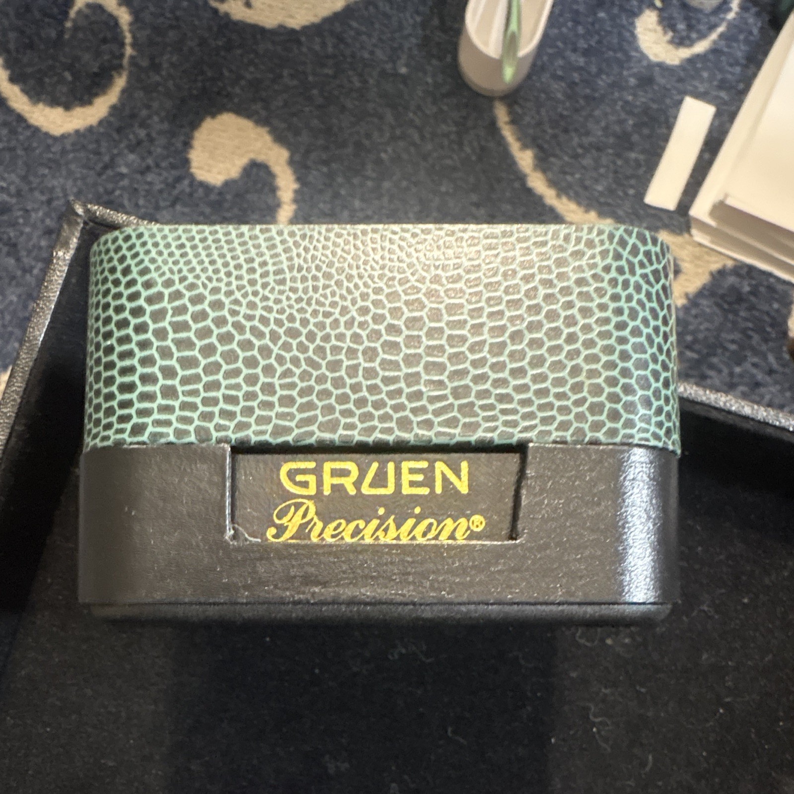 Gruen Precision Quartz Two-Tone Fluted Bezel 35mm Dress Watch w/ Box Papers
