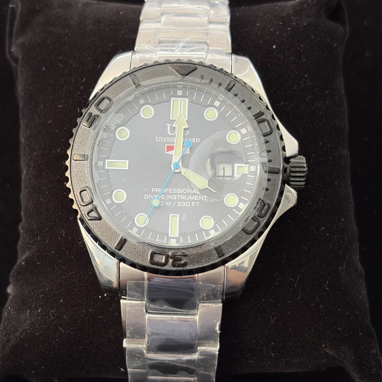 Ulysse Girard Shark Divers Watch #19017