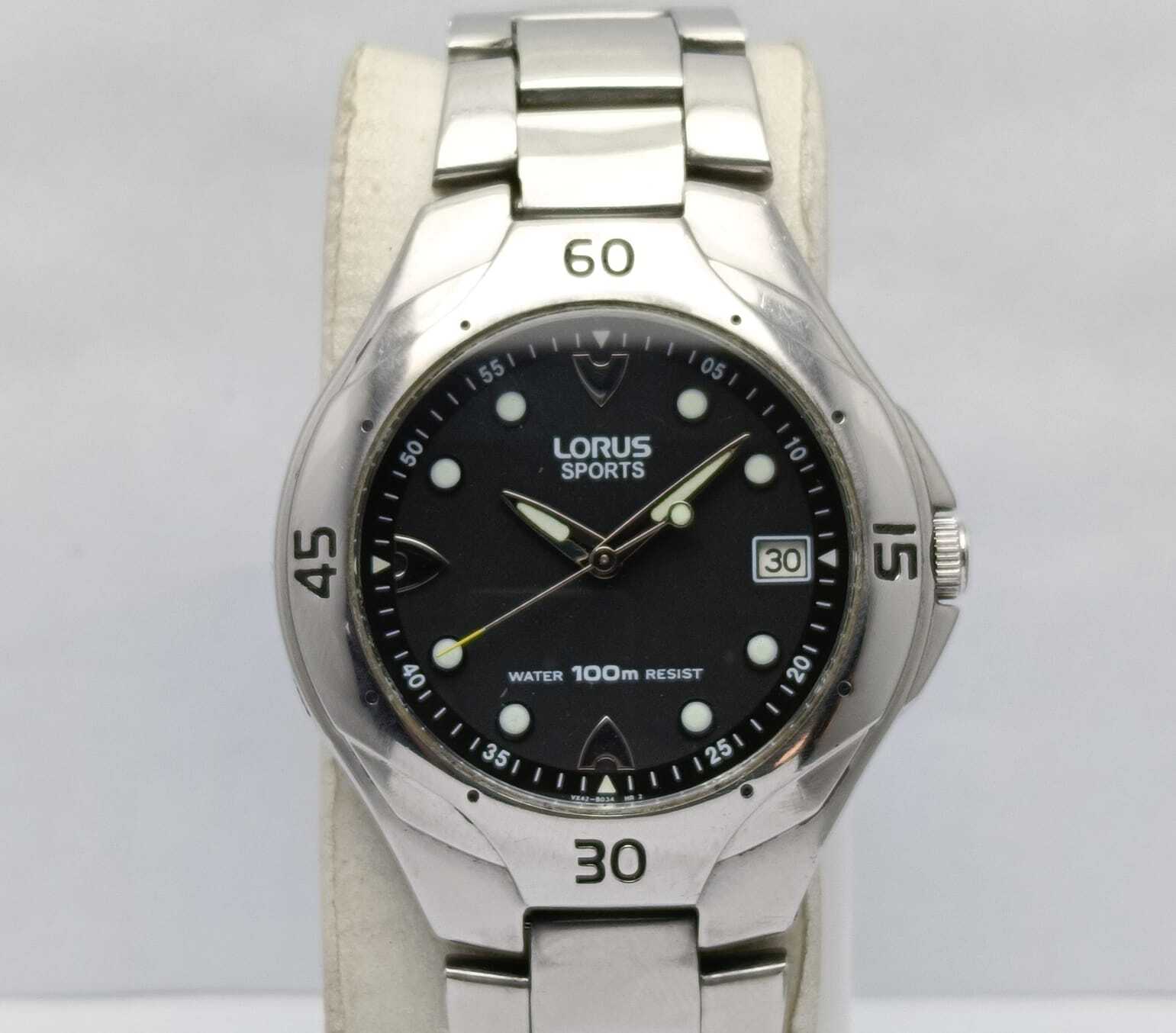 Seiko Lorus Sports Quartz VX42-X010 Vintage Men’s Watch