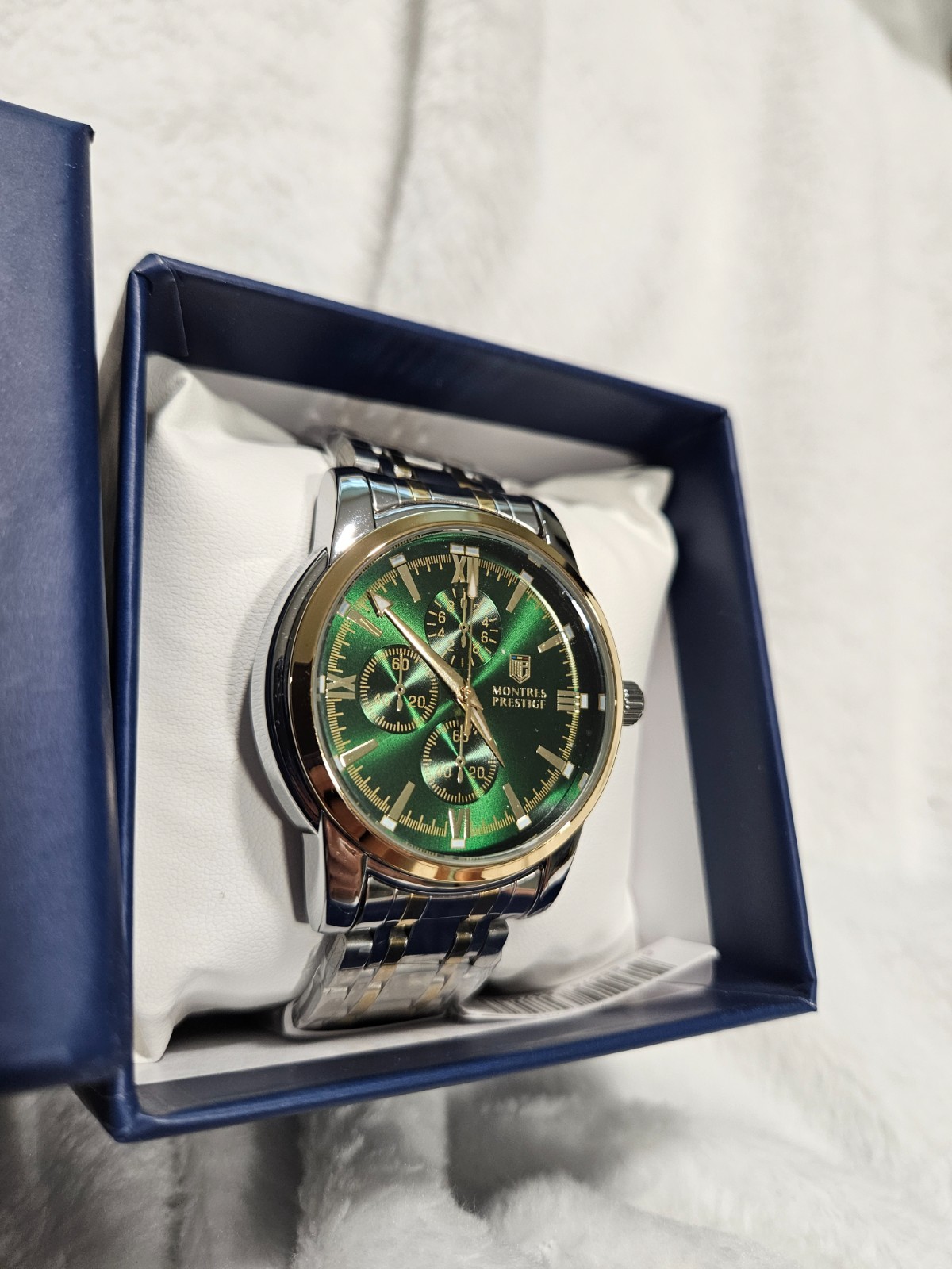 Invicta Montres Prestige Silver & Gold Two Tone Watch Green Dial 41mm (MPW 0068)