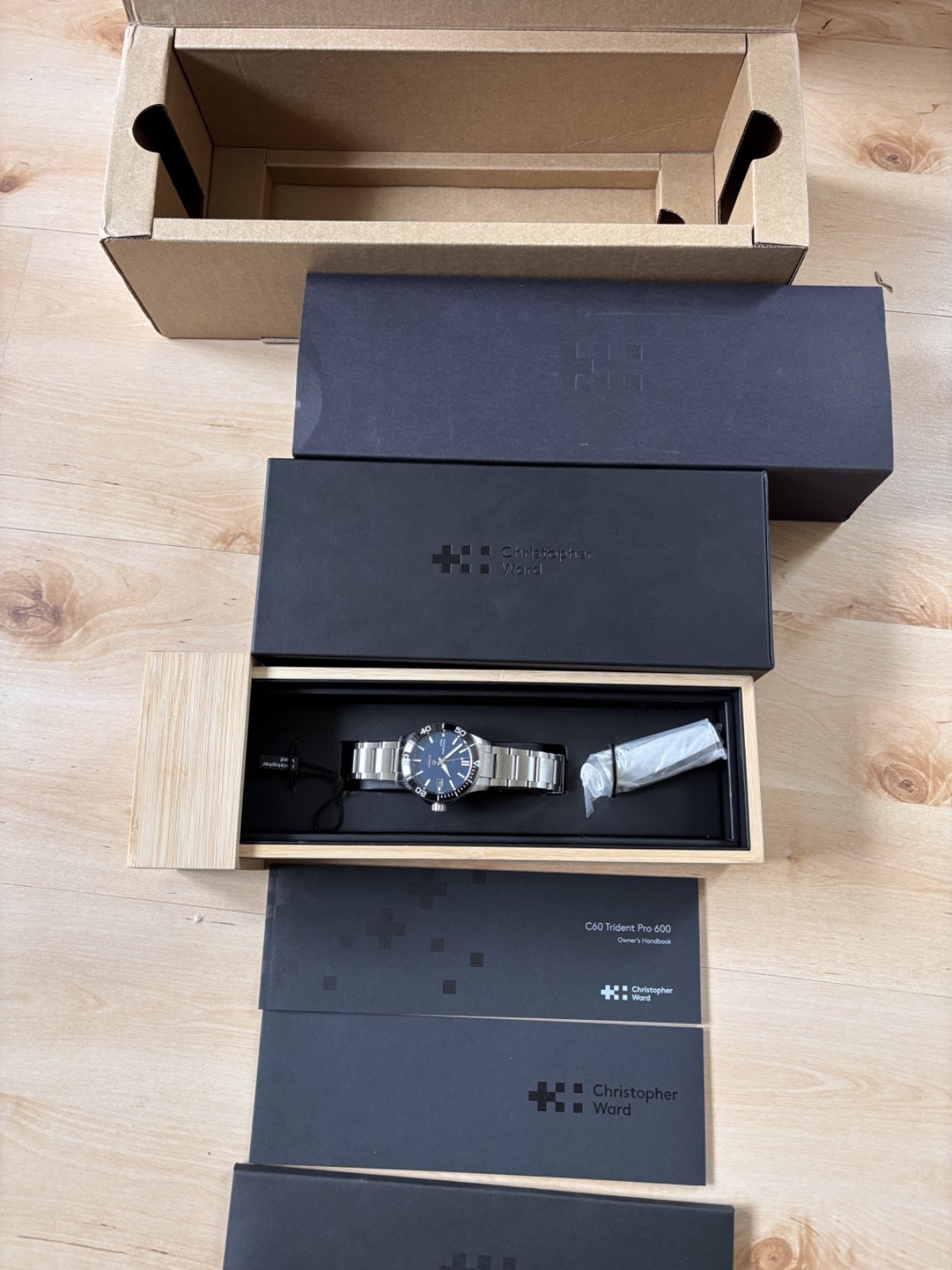 Christopher Ward C60 Trident Mk3 Pro 600 40mm Black/blue (06/2020) WH1771R