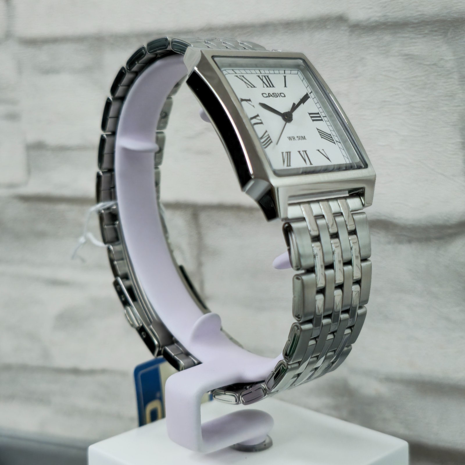 Casio Collection Classic Analog MTP-B190D-7B White Dial 32 mm Men’s Watch