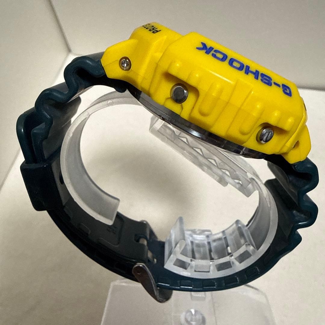 DW-6300-9 First generation frogman yellow/navy custom