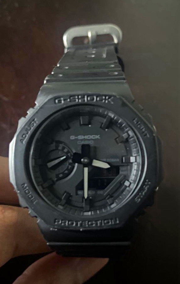 Casio G-SHOCK Shock-Resistant Analog Quartz Resin Watch Black 200m