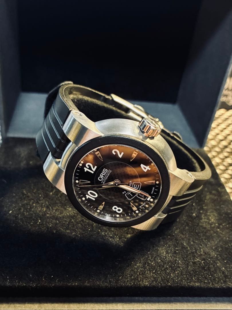 Oris 7518-44 Automatic Day Date Black Dial Steel Case Rubber Strap Watch