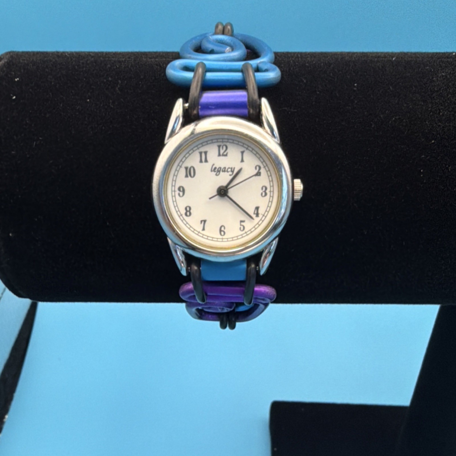 Lois Cohen Legacy Women’s Quartz Wristwatch Blue Purple Metal Bracelet Style (1)