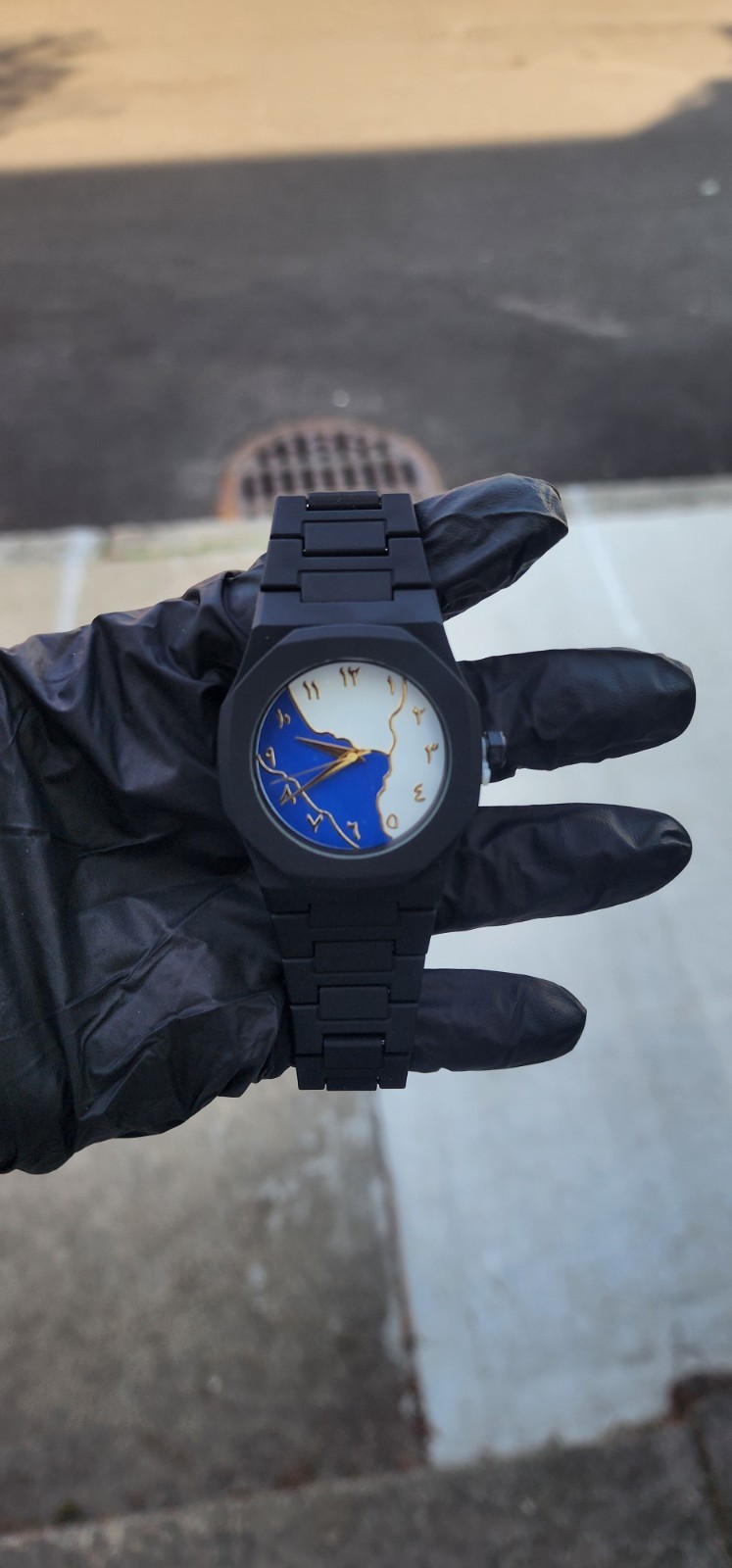 Black Matte Round Analog Quartz Bracelet Watch Blue/White World Map Dial