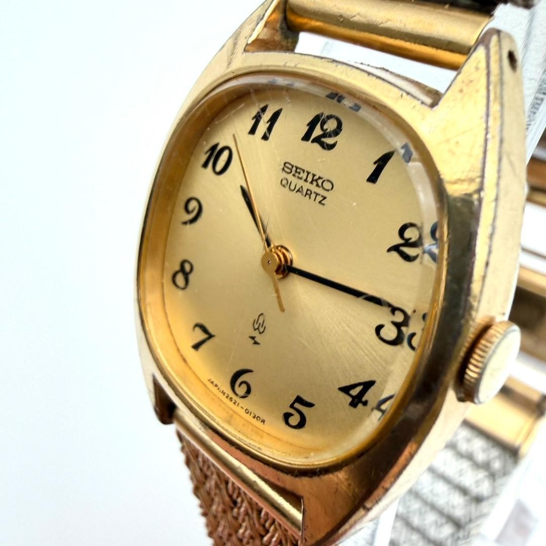 Seiko watch, new battery, square shape, all gold, women’s, working.