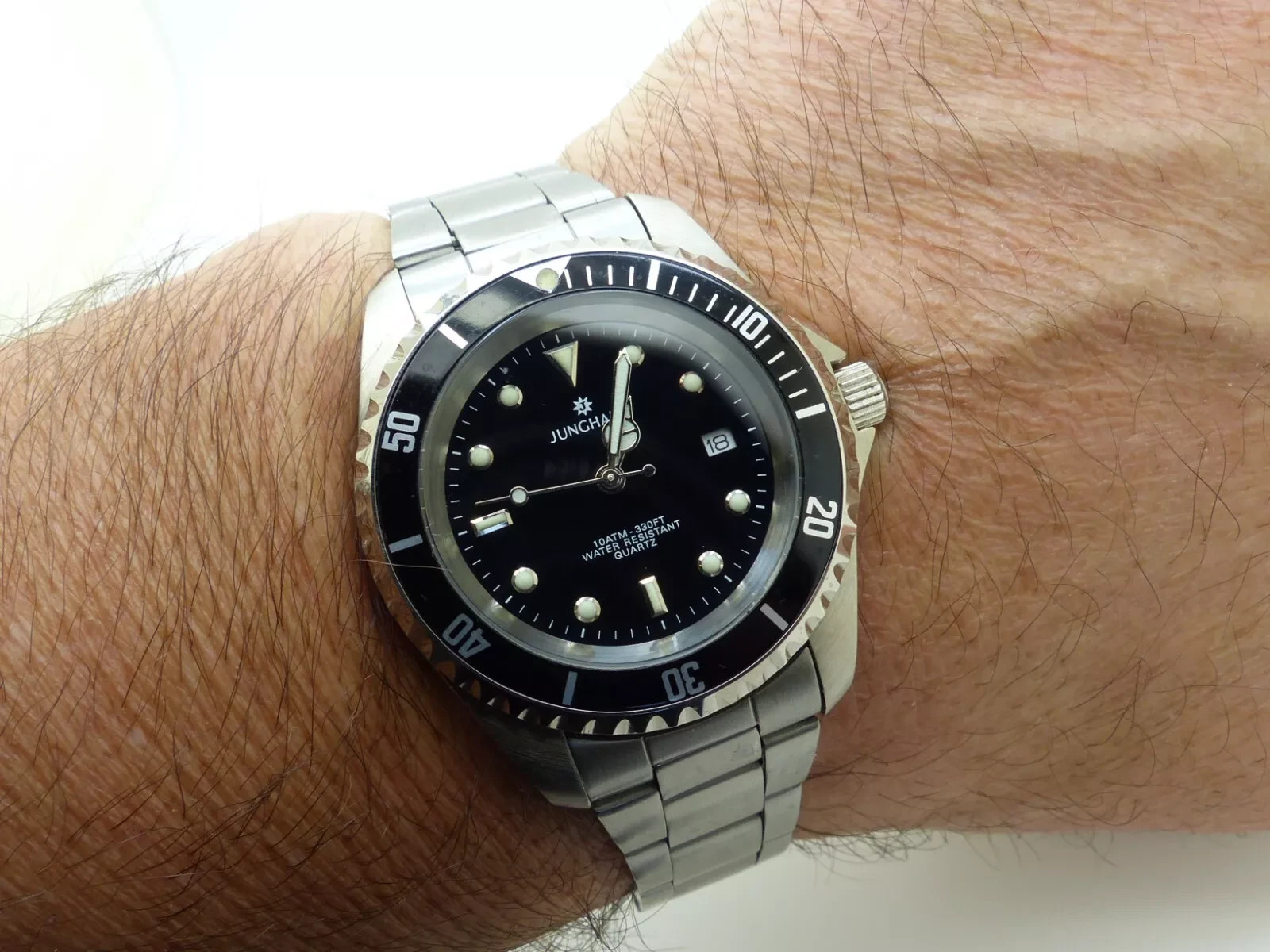Junghans Quartz Divers Watch Ref: 31/3030.44 from the Egana Goldpfeil period.