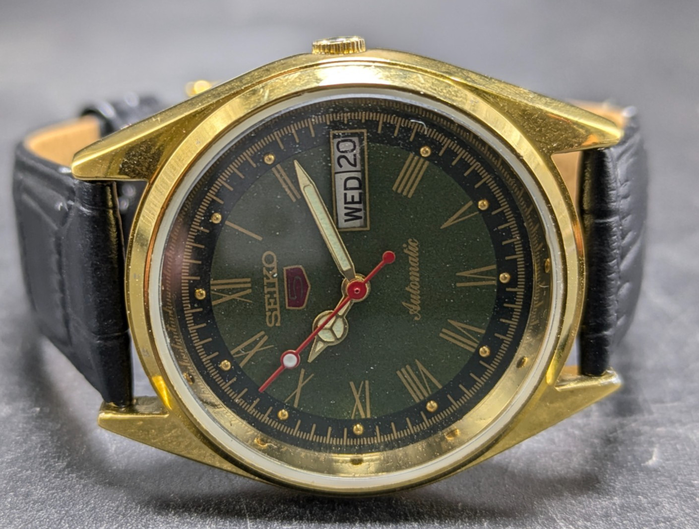 Vintage Seiko 5 automatic day date movement no. 6309A japan made men’s watch