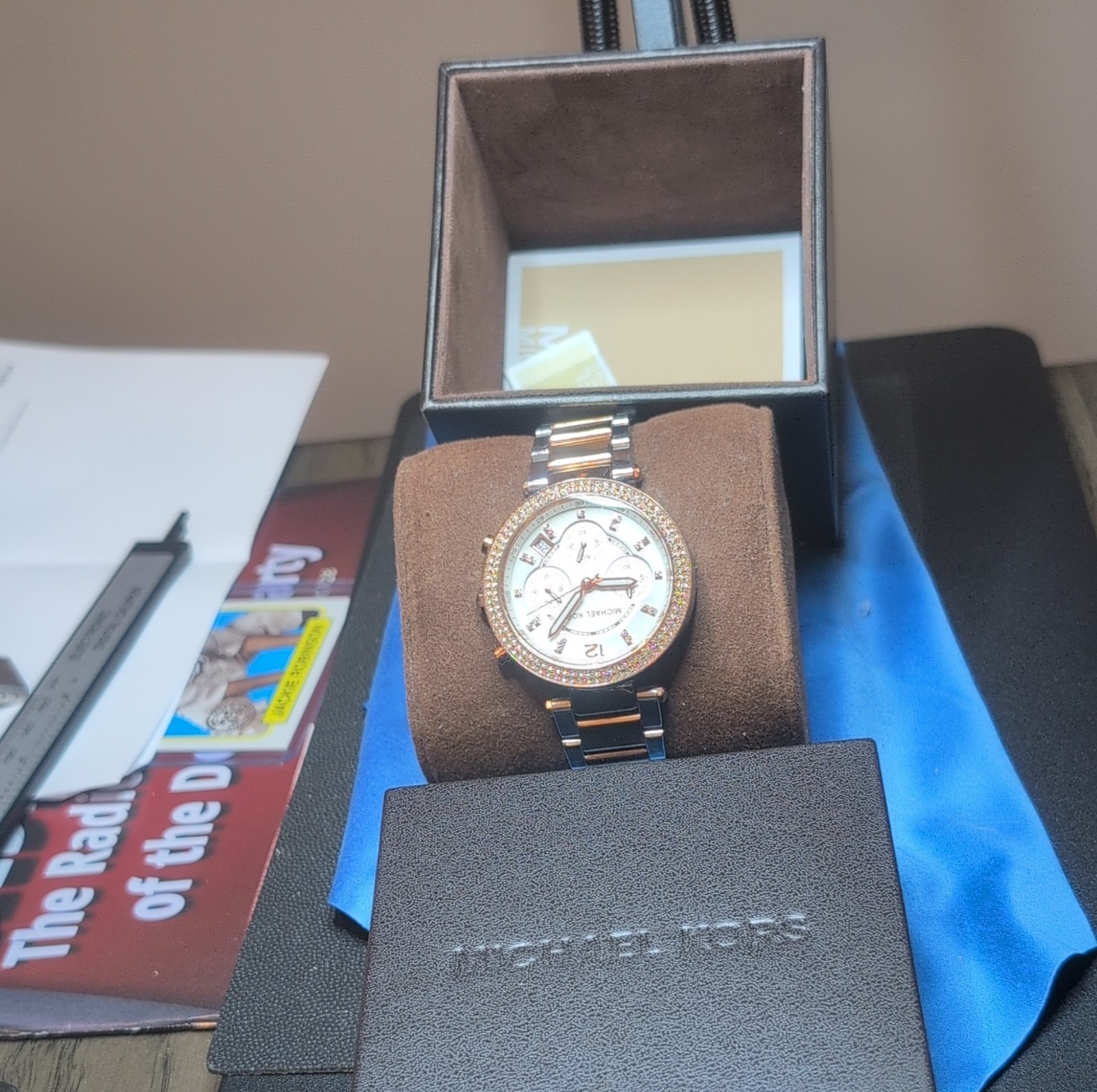 Michael Kors Parker Chronograph Silver Rose Gold Wristwatch Gemstone Bezel