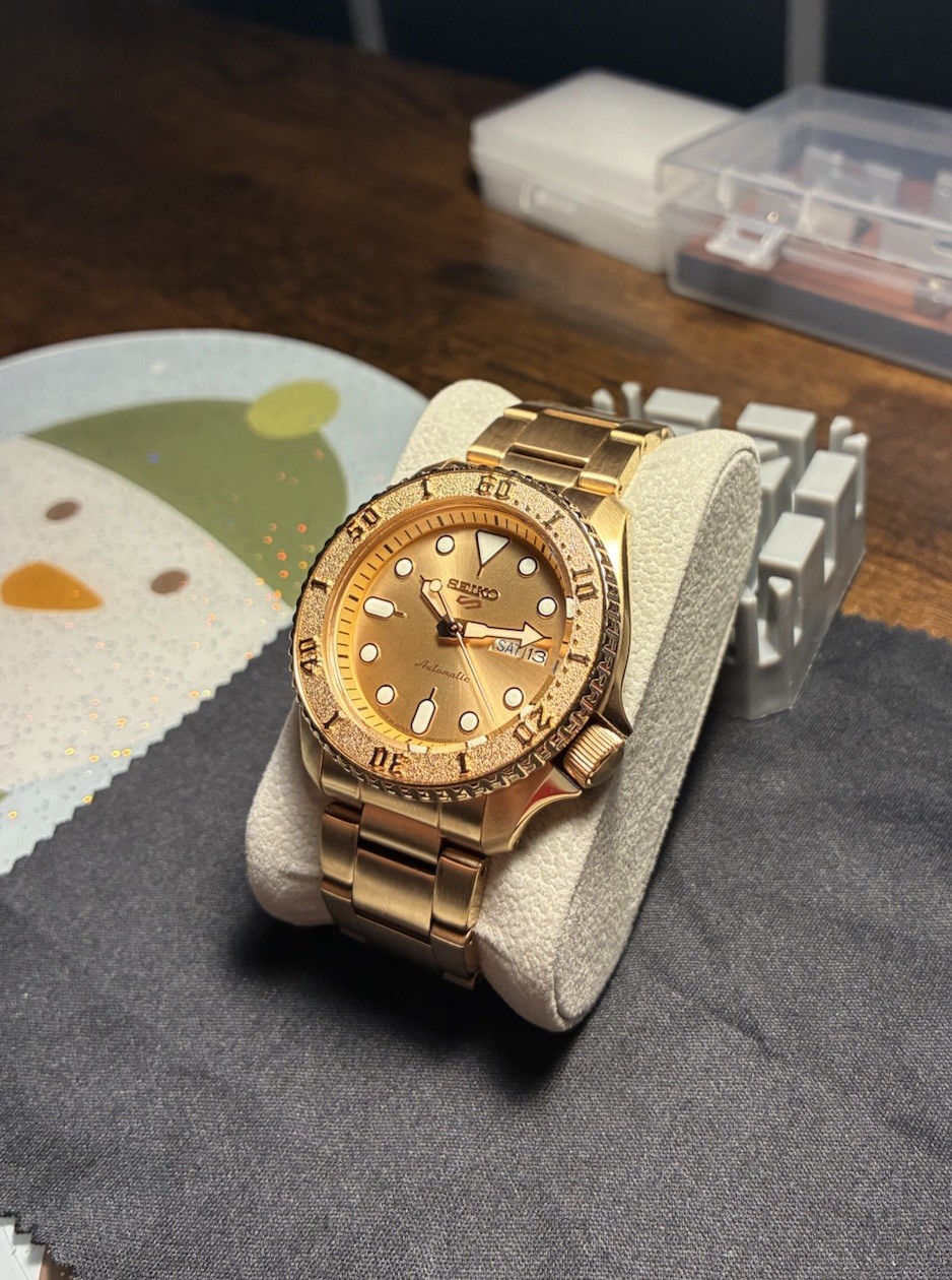 Seiko 5 Men’s Automatic Diver Watch SRPE72K1 Rose Gold Tone Day/Date 4R36 08E0