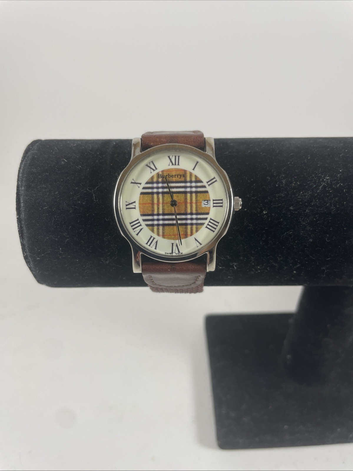 Women’s Swiss Analog Wristwatch, Plaid, Leather/ Fabric Strap UNTESTED