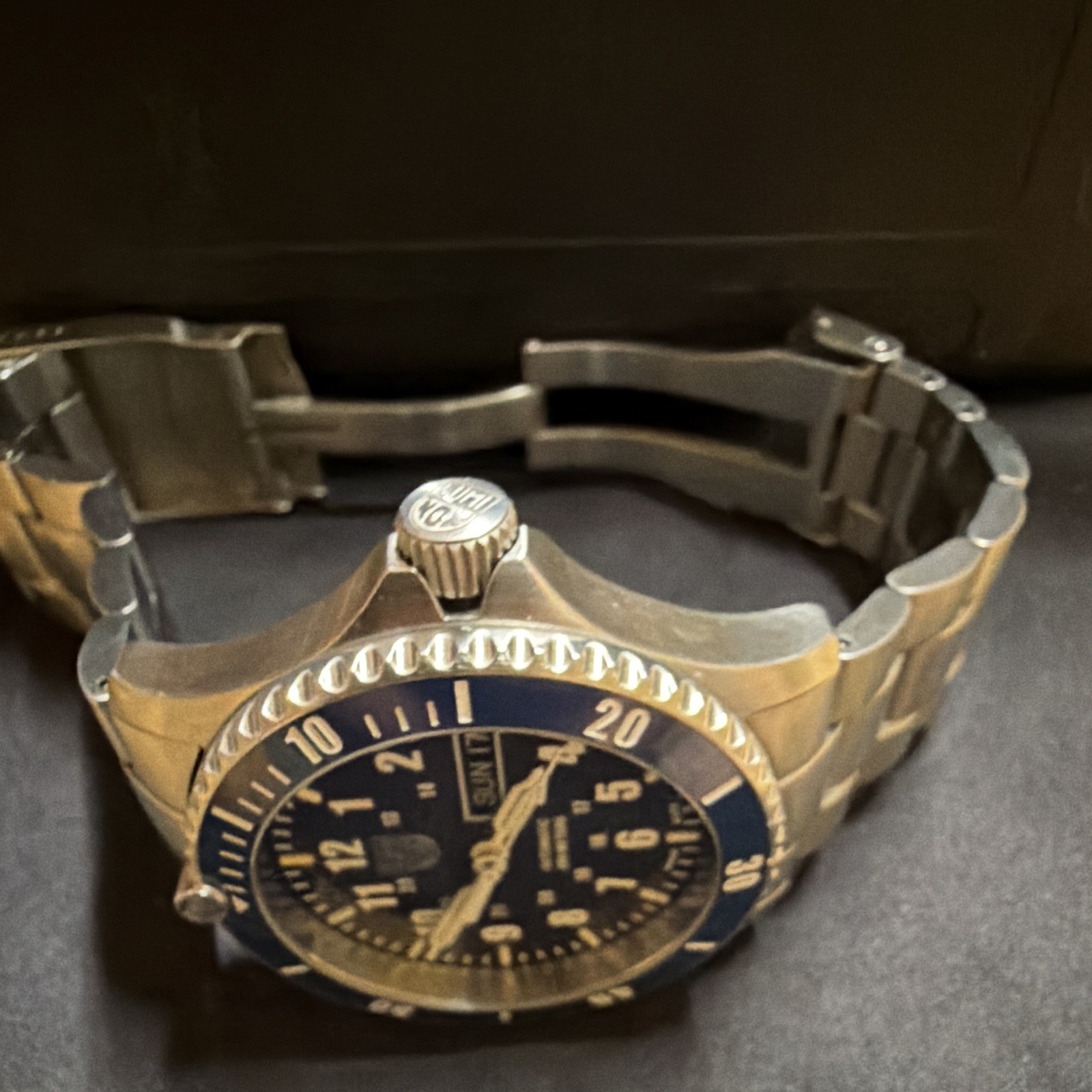 Luminox 0200 Series Automatic Men’s Diver Wristwatch 200m 39mm Blue Day/Date