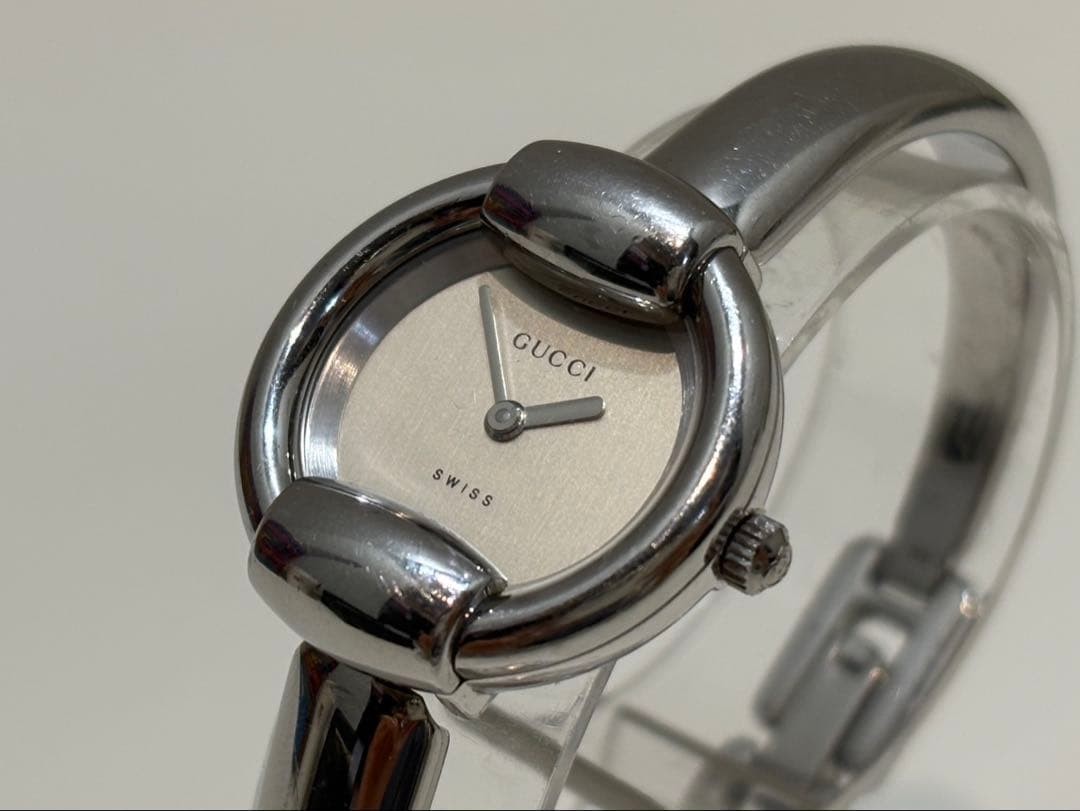 GUCCI 1400L Bangle Watch, Quartz, Working Condition