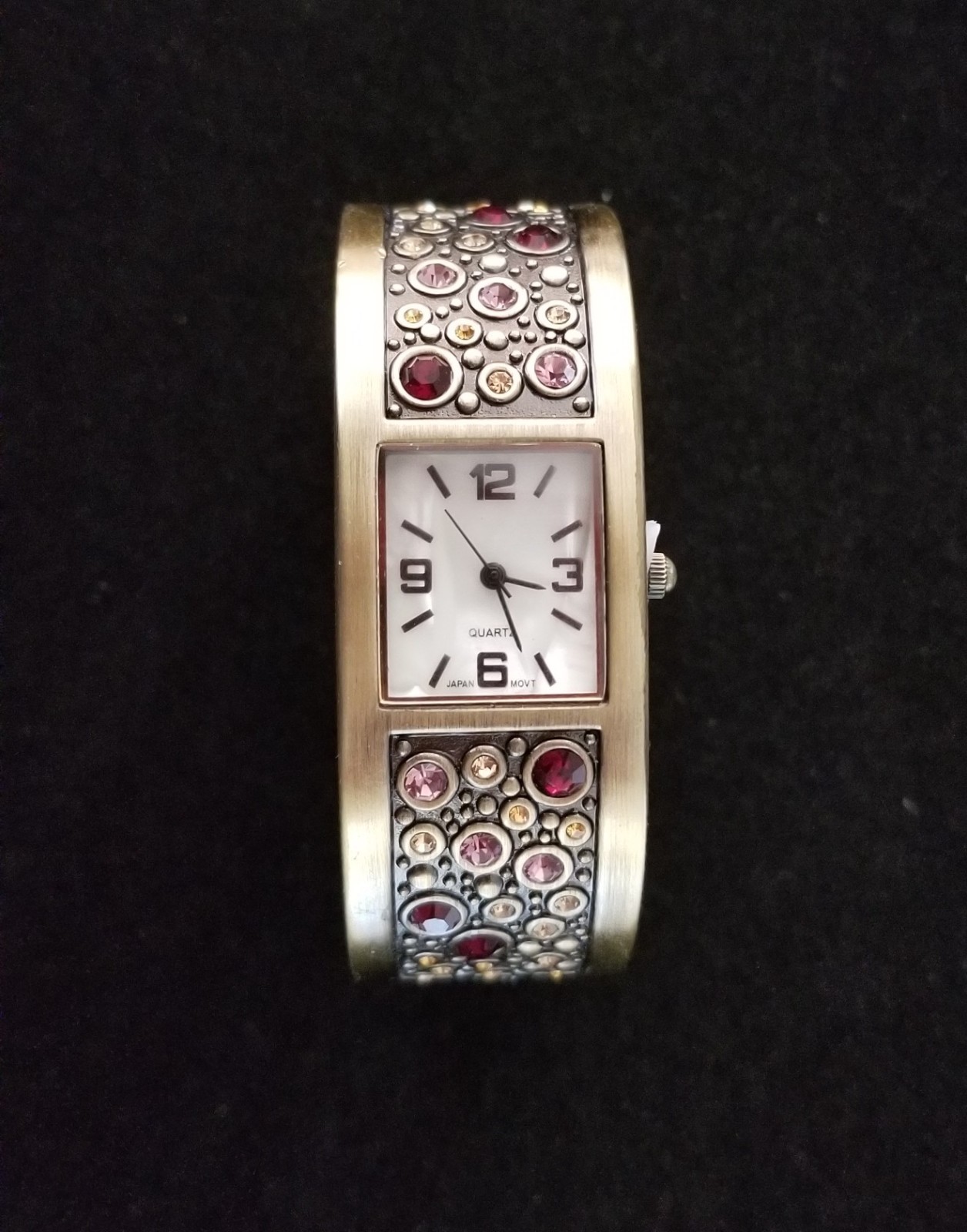 NIB Avon Brass Tone Cuff Watch MOP Dial Band Crystals 7″ Closed New Battery