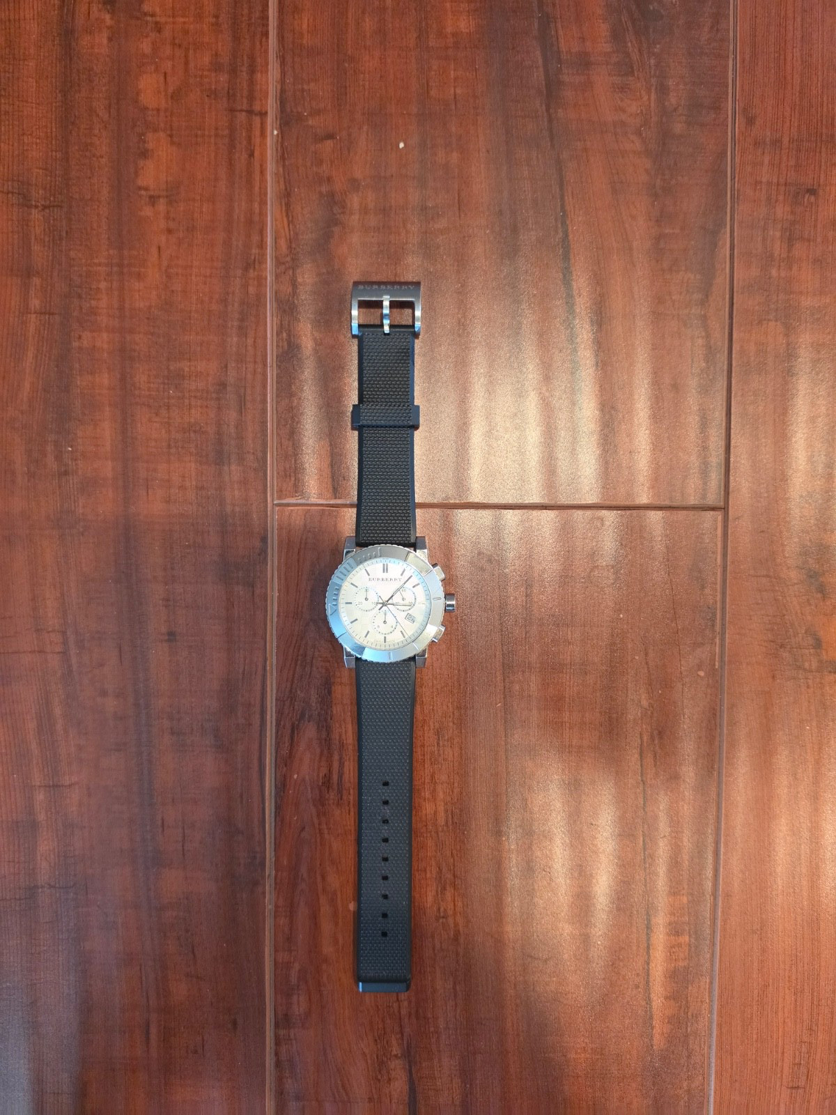 Burberry BU2300 Watch “Trench Chronograph” Men’s 42 mm. Swiss-made.