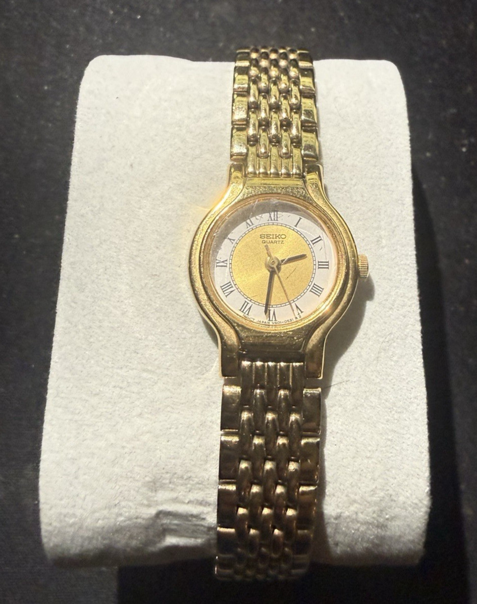 Seiko Watch Women 19mm White Dial Gold Tone Round V401-0289 New Battery