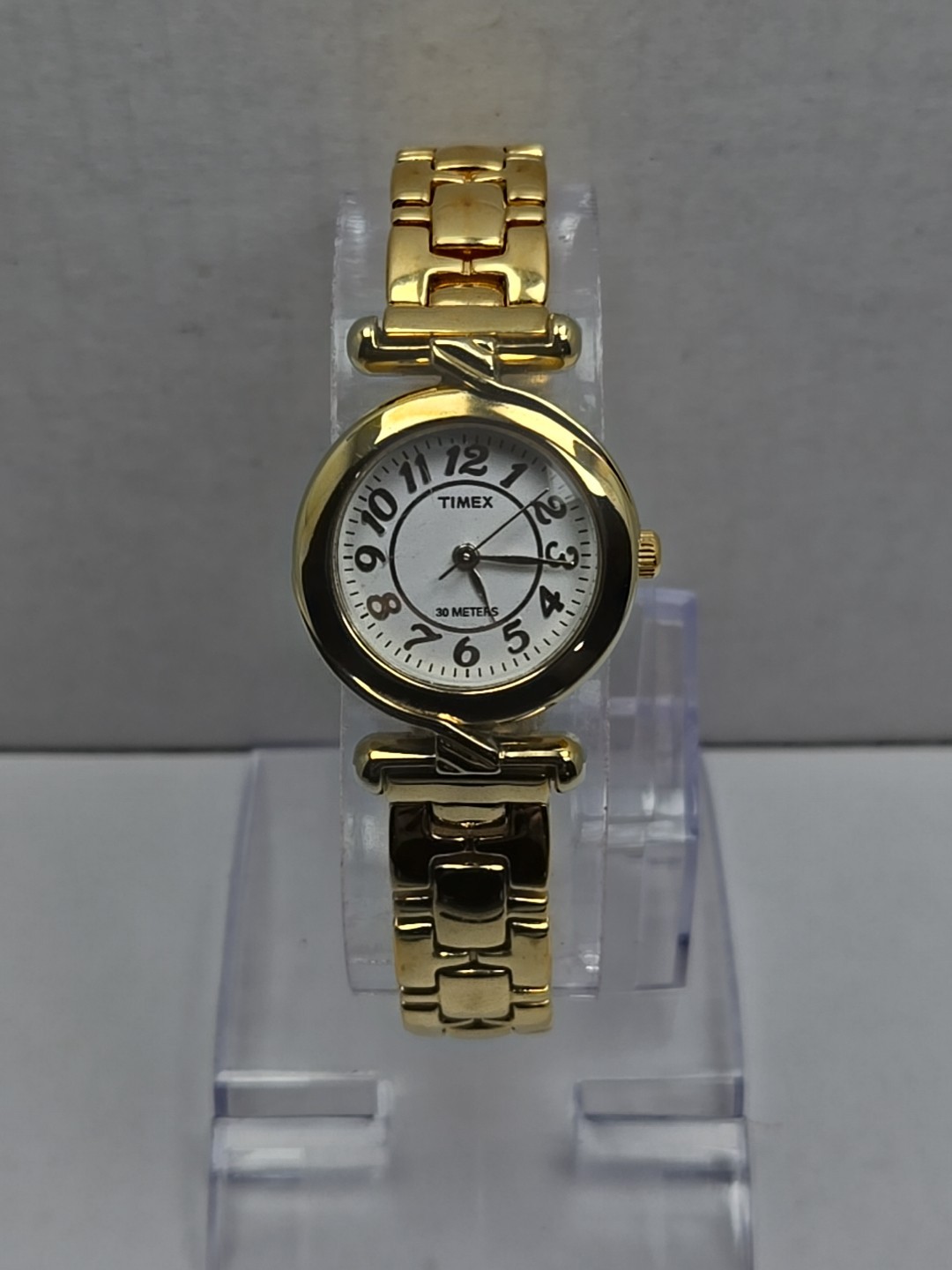 Womens Timex Analog Watch 25mm Gold Tone Classy 30 Meters New Battery
