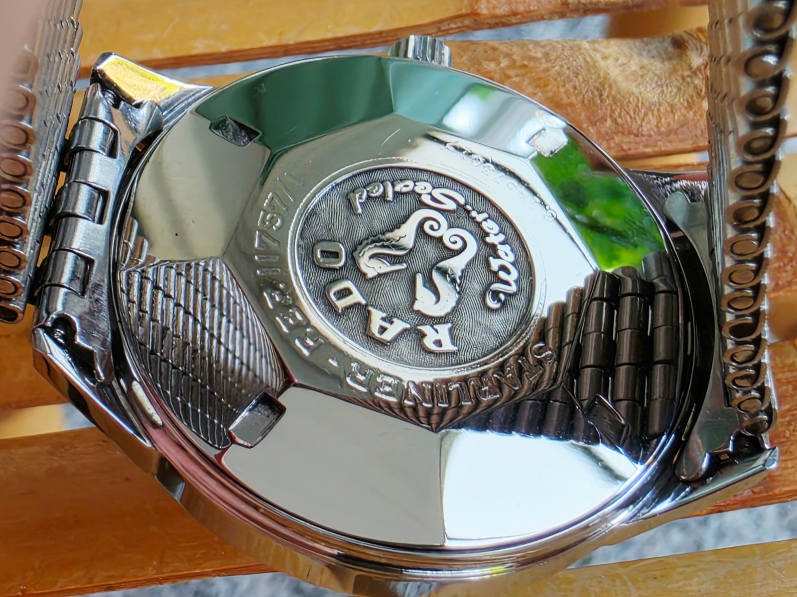 VINTAGE RADO STARLINER AUTOMATIC DATE DAY NIGHT GENTS ORIGINAL BRACELET RARE.