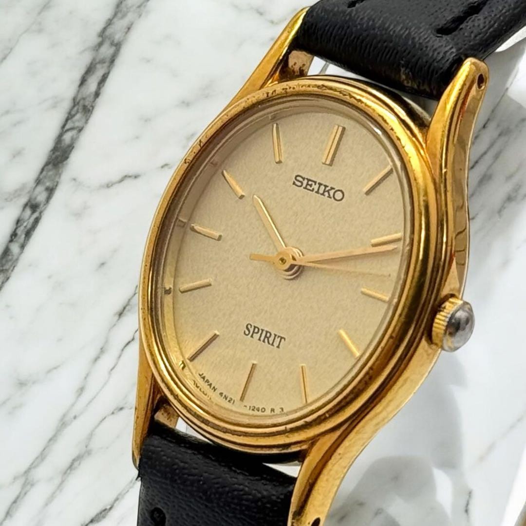 SEIKO Spirit 4N21-5200 Gold Oval Quartz Watch