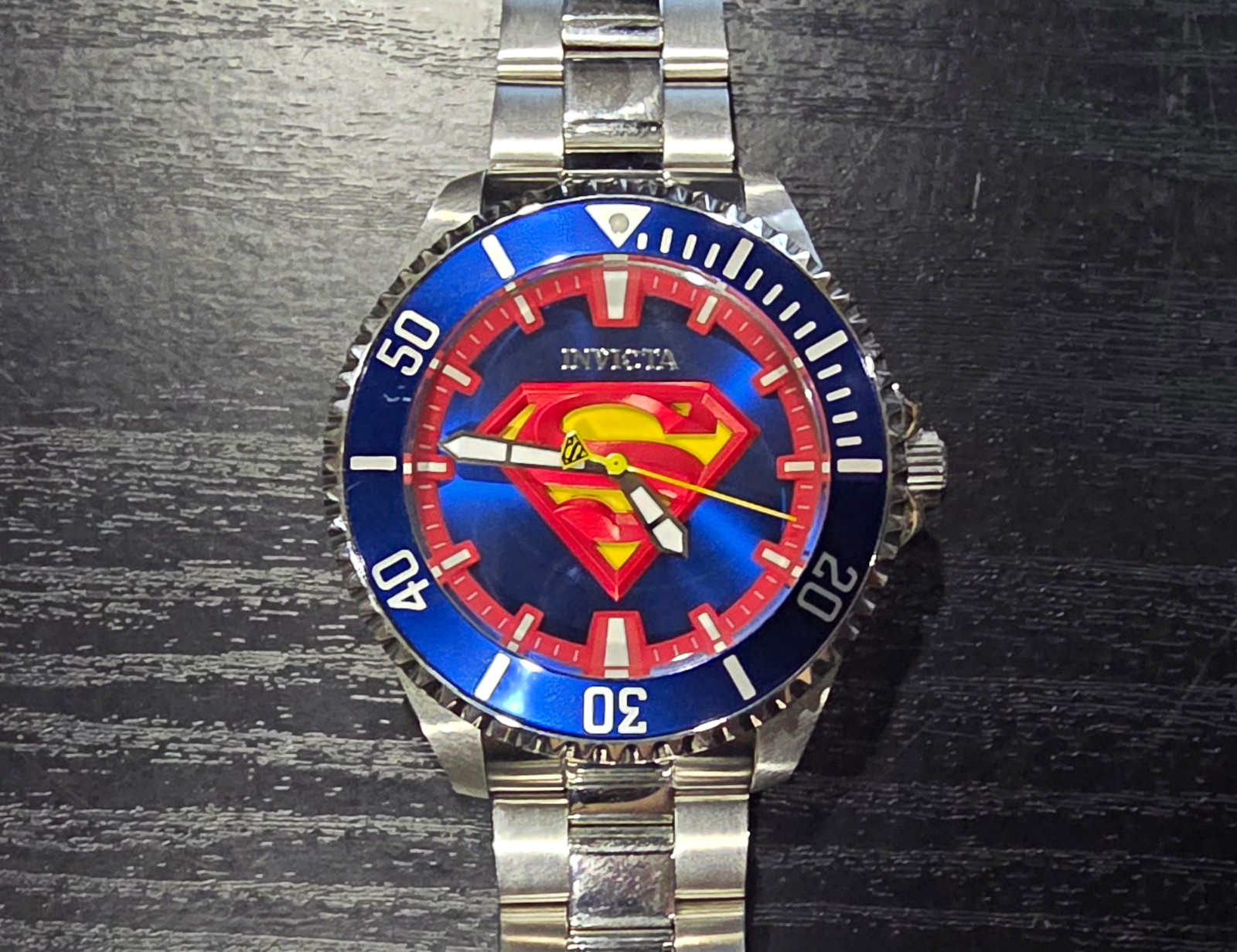 Invicta DC Comics Superman 26896 Limited Edition Automatic Watch – Full Kit