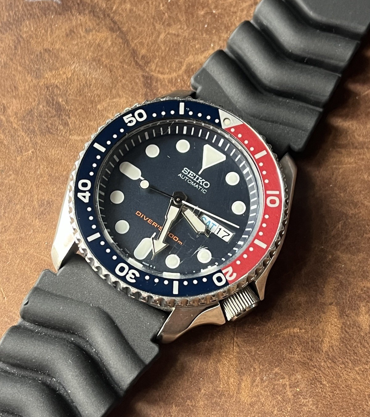 Seiko 7S26-0020 SKX009 Men’s Dive Watch 200m WR All Original, Not Keeping Time