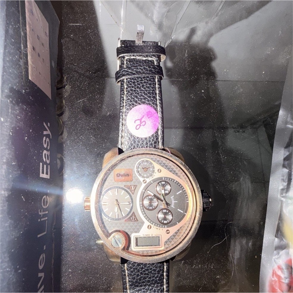 Oulm Watch.