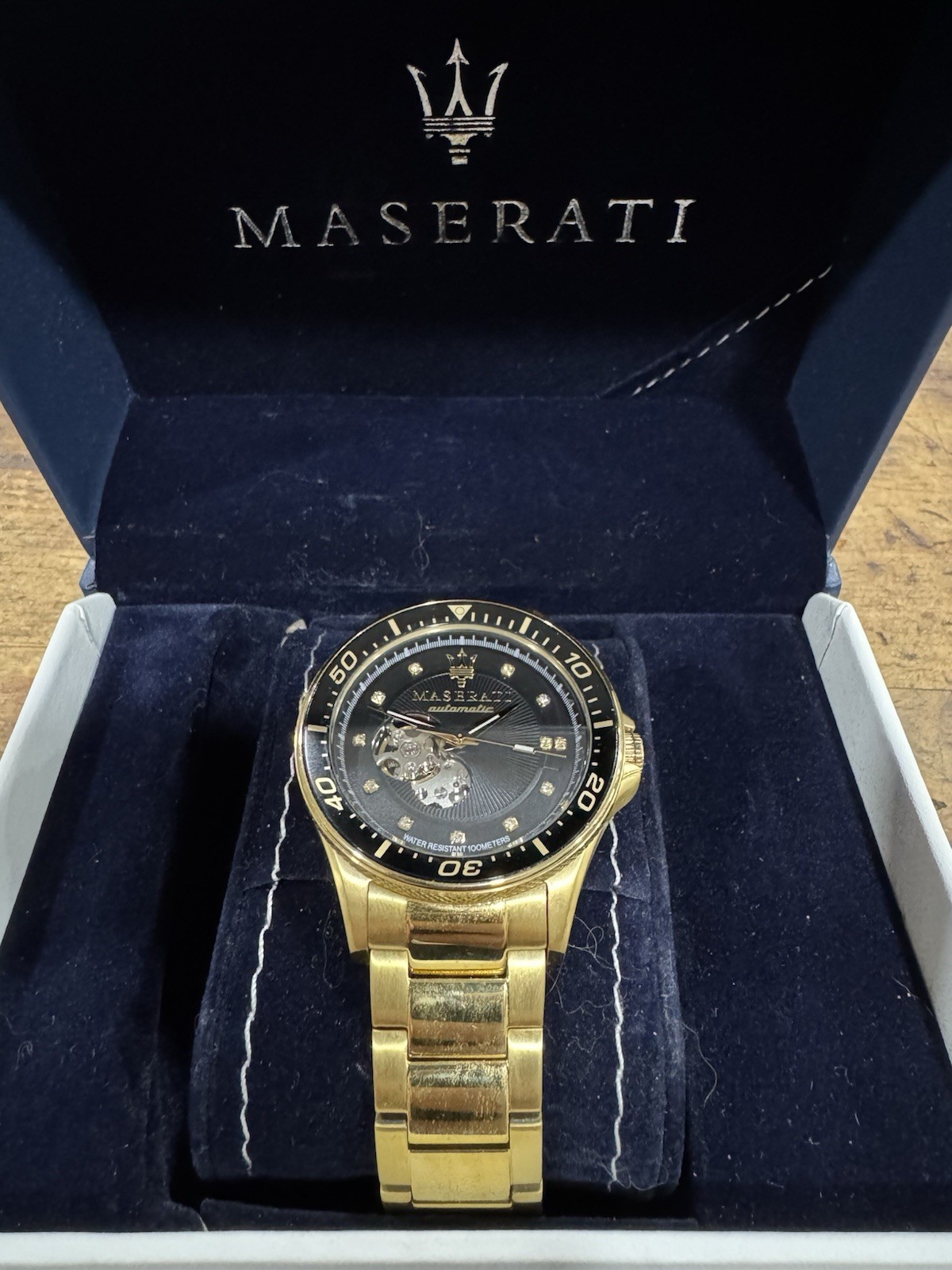 Maserati R8823140003 Sfida Diamonds Men’s Automatic Watch NEW Gold Tone Band
