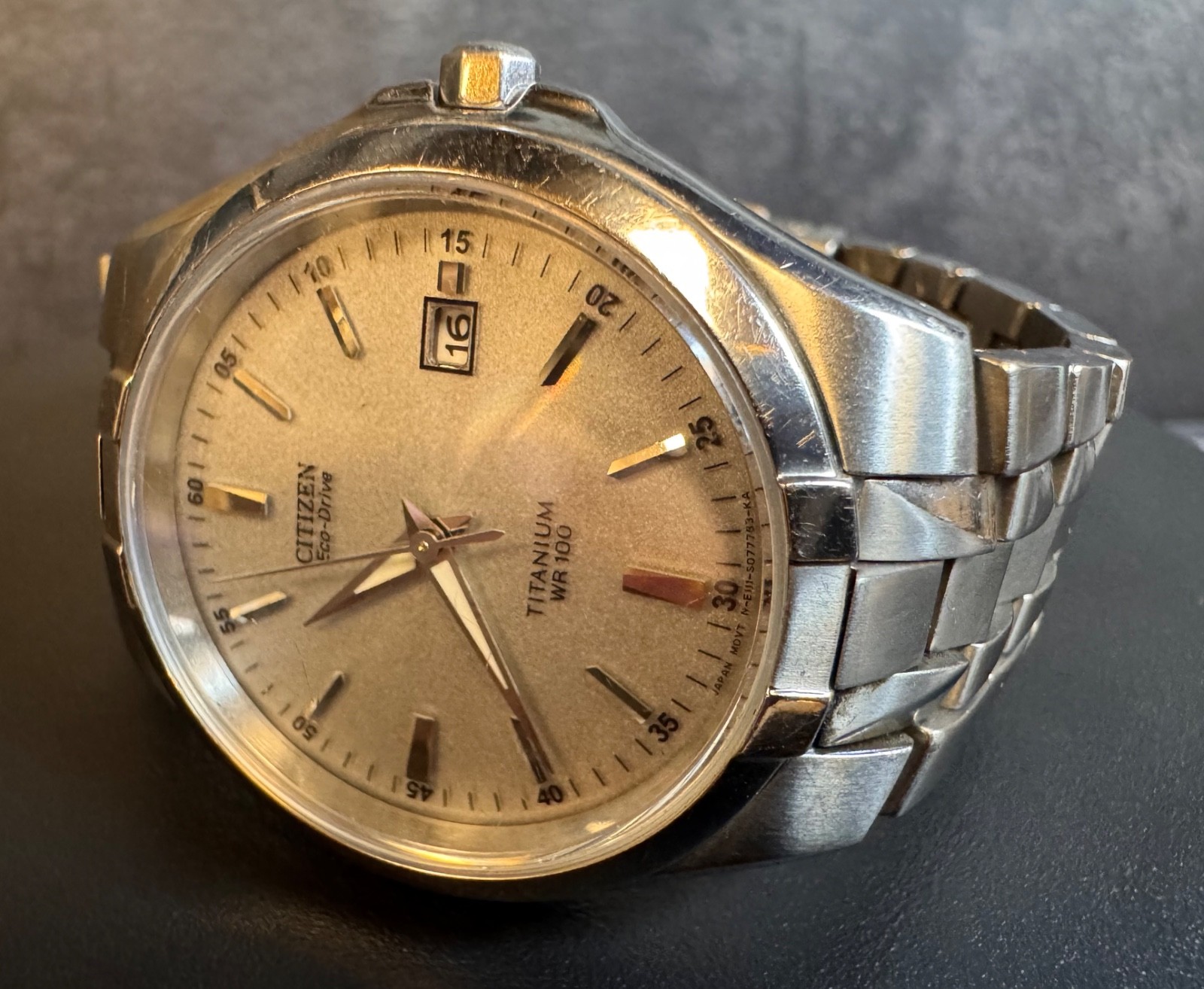 Citizen Eco-Drive Titanium E111-S049938 Men’s Watch Silver Dial Date WR100