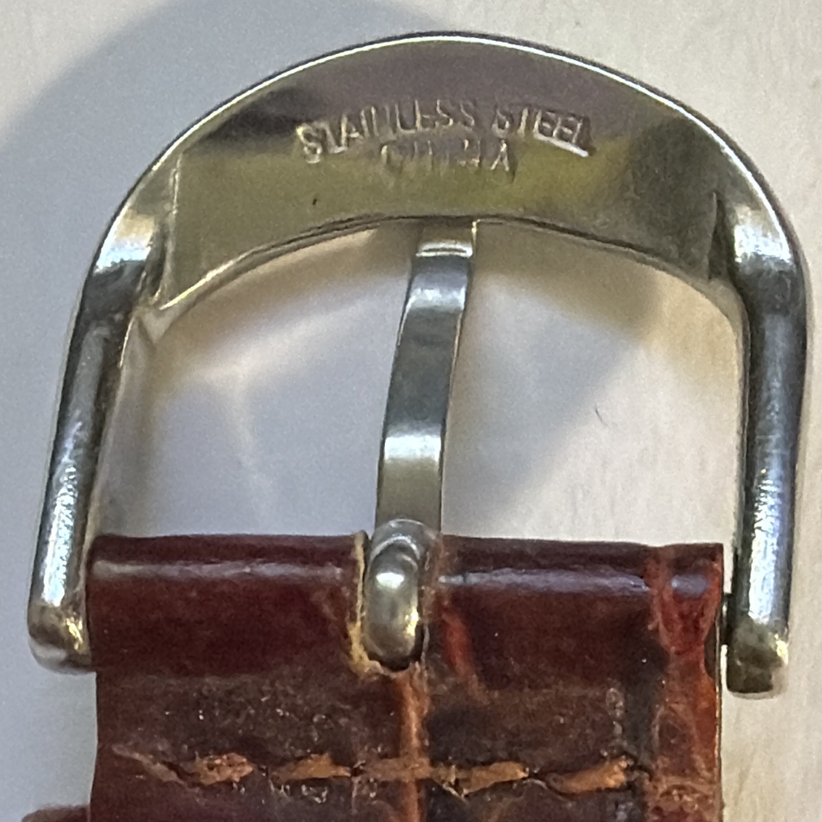 Stauer Osiris Quartz Moon Phase Day/Date Cream Roman Dial Brown Leather 50m